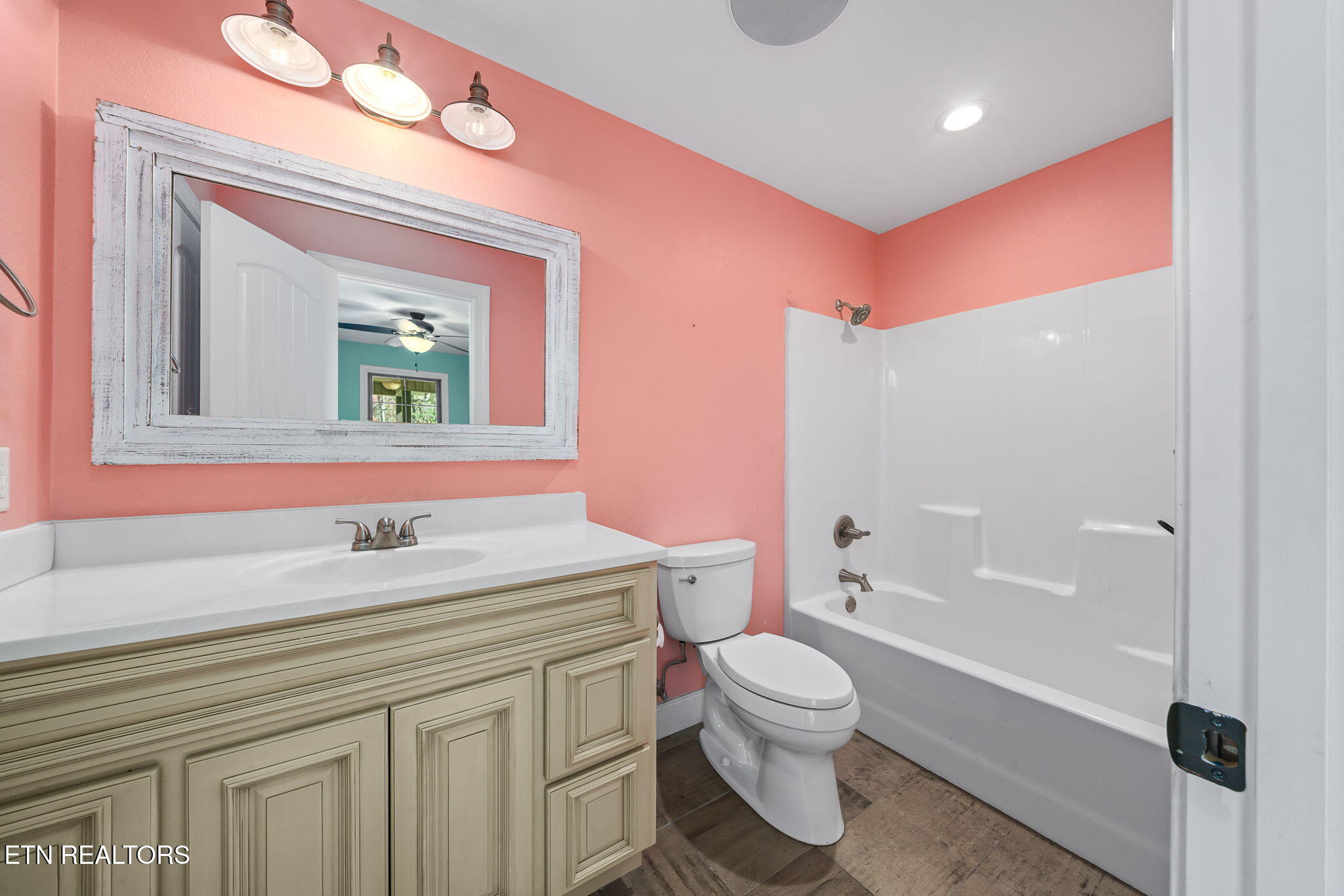 1112 Gray Eagle Drive Crossville TN 38572