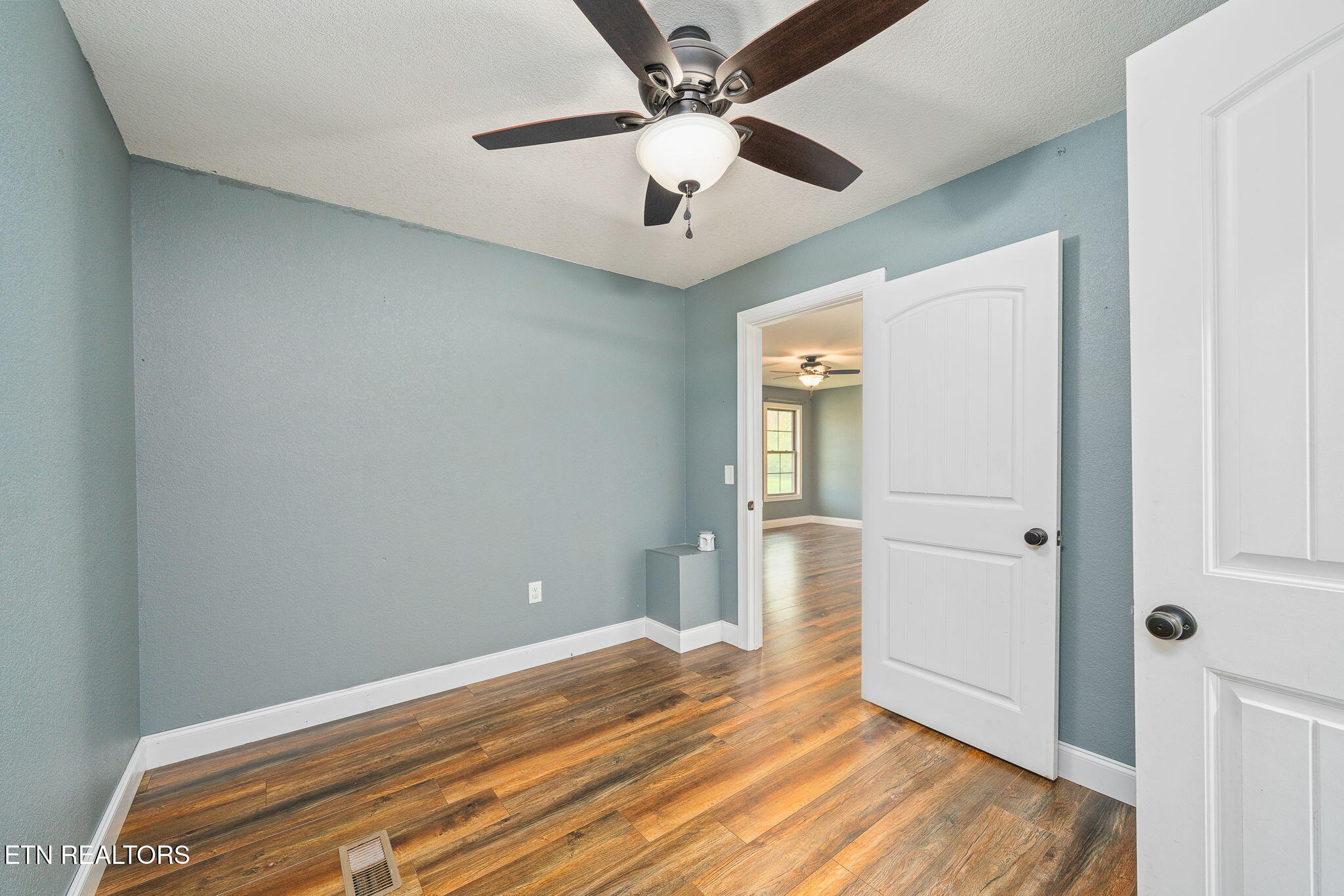 1112 Gray Eagle Drive Crossville TN 38572