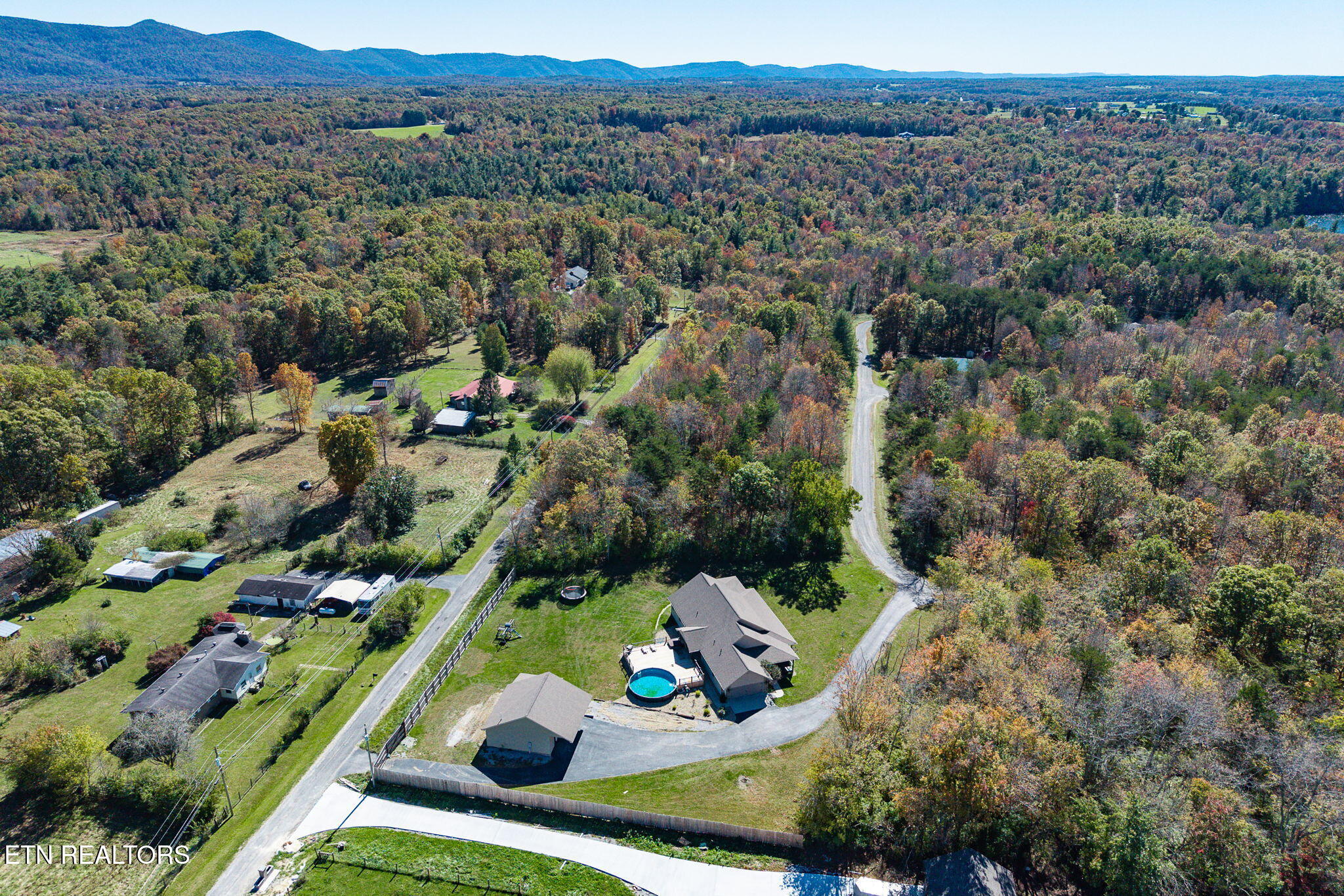 1112 Gray Eagle Drive Crossville TN 38572