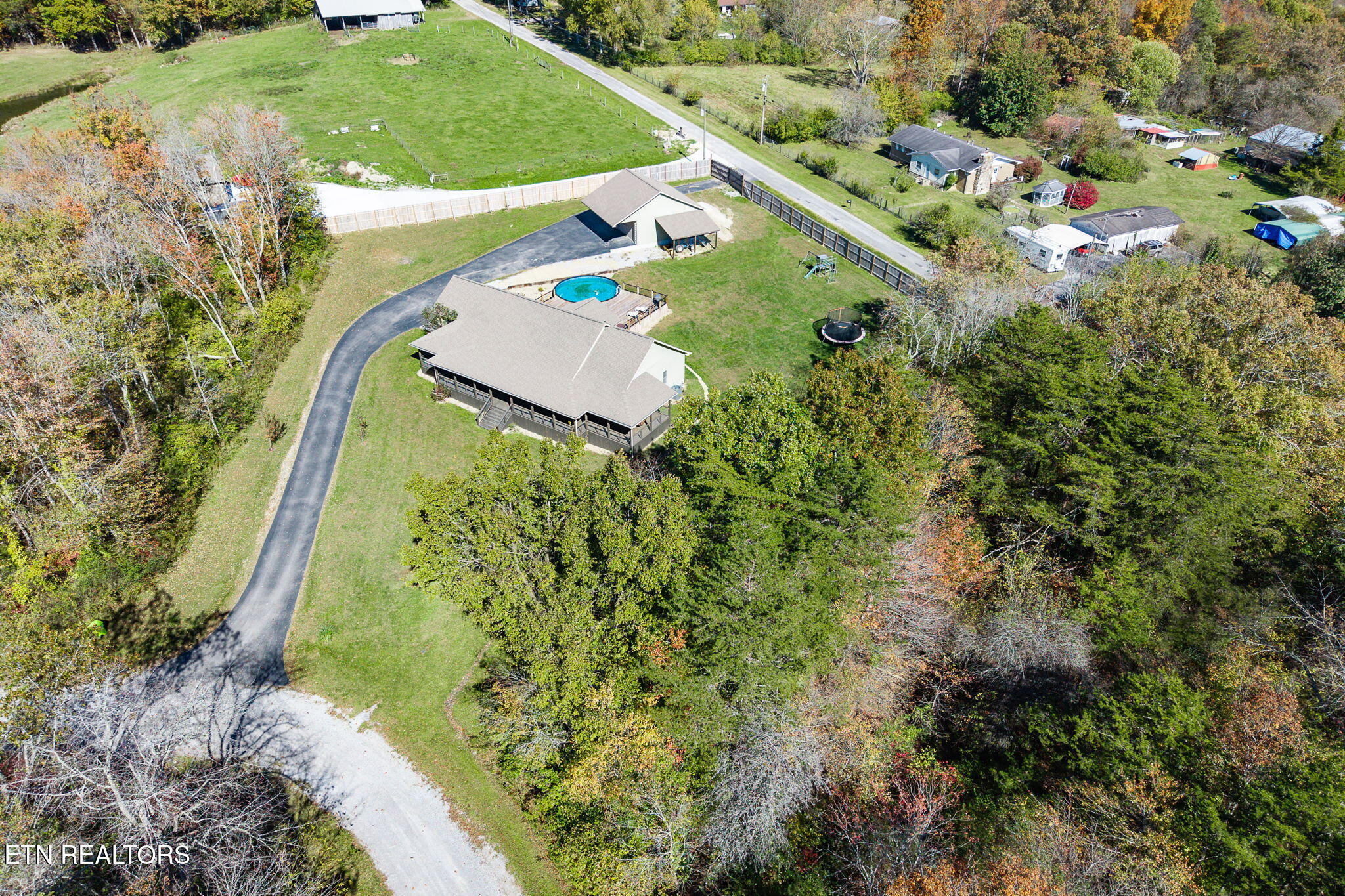 1112 Gray Eagle Drive Crossville TN 38572