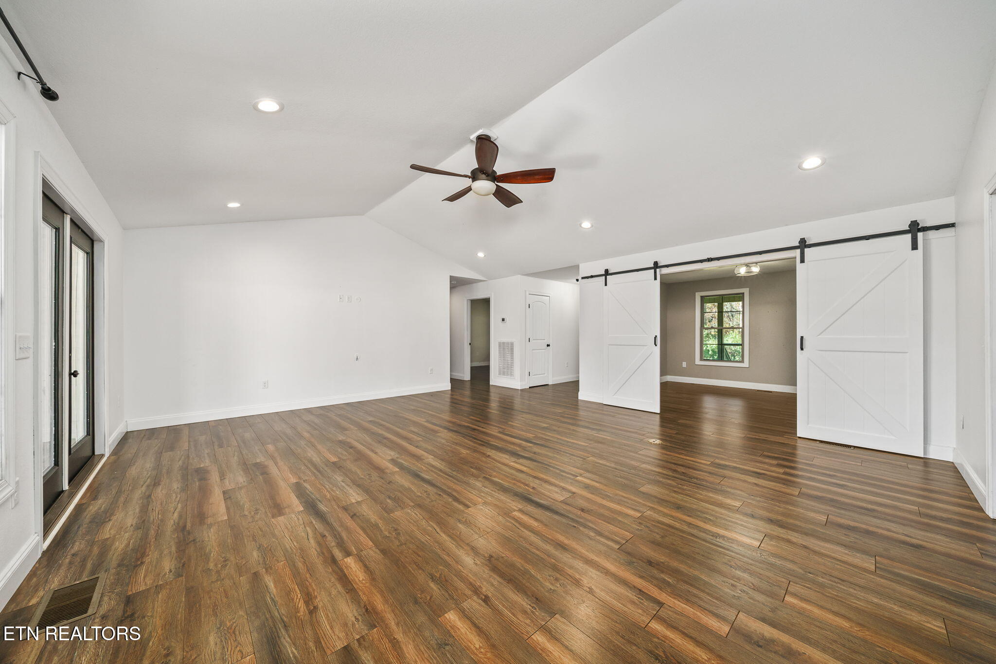1112 Gray Eagle Drive Crossville TN 38572