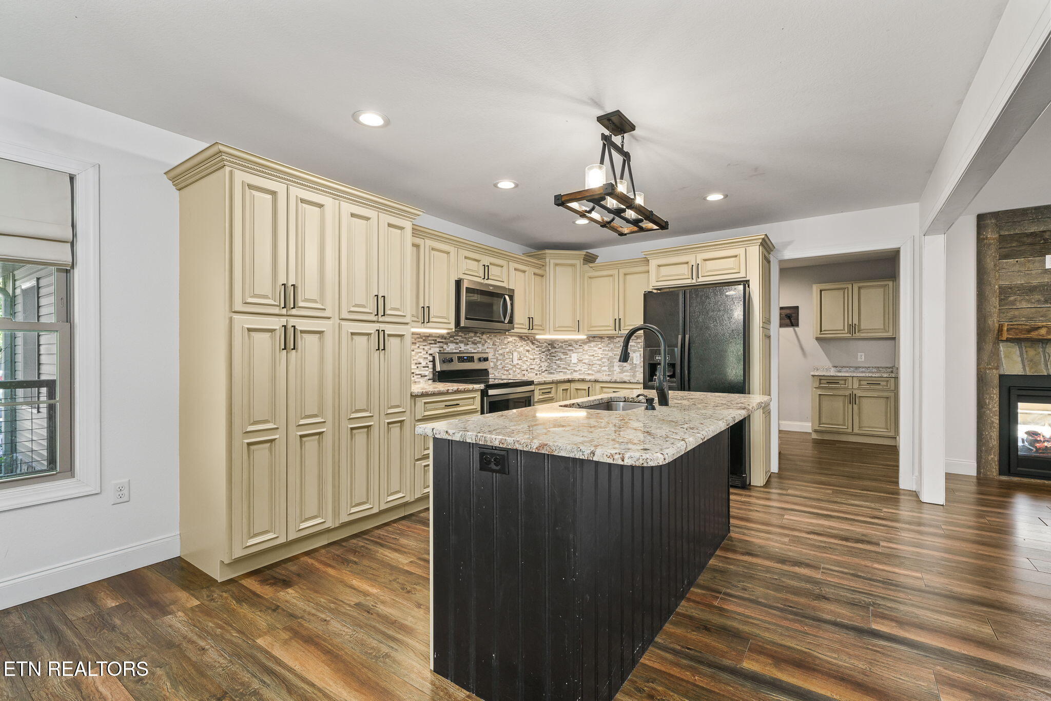 1112 Gray Eagle Drive Crossville TN 38572