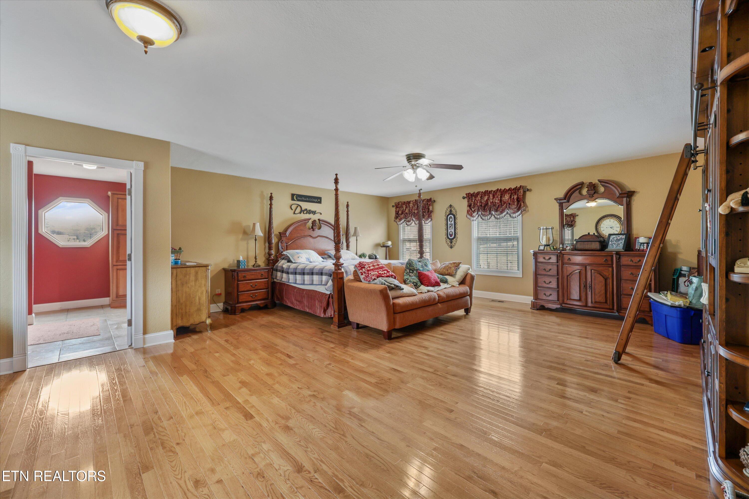 812 New Clear Branch Road Rocky Top TN 37769