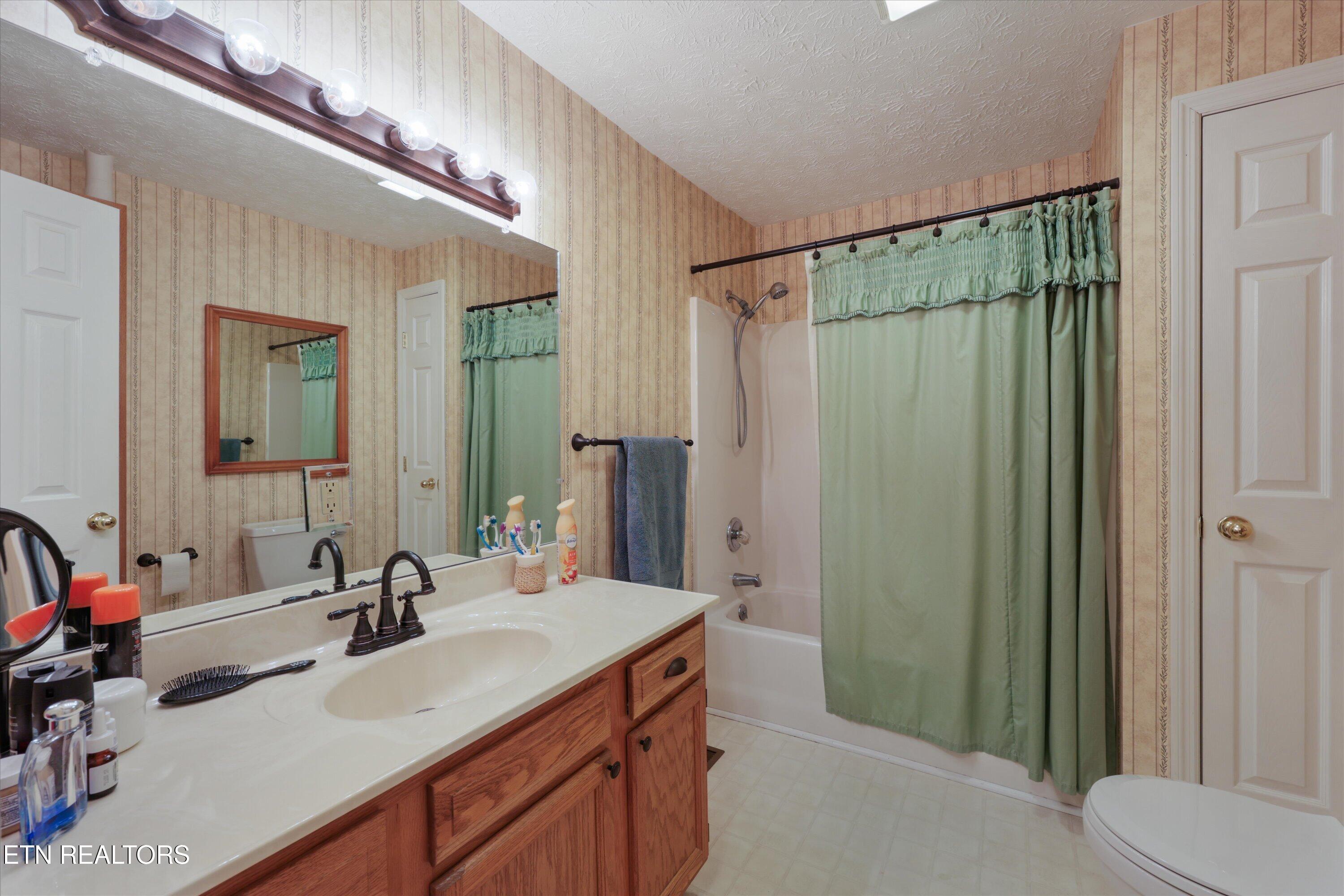 812 New Clear Branch Road Rocky Top TN 37769