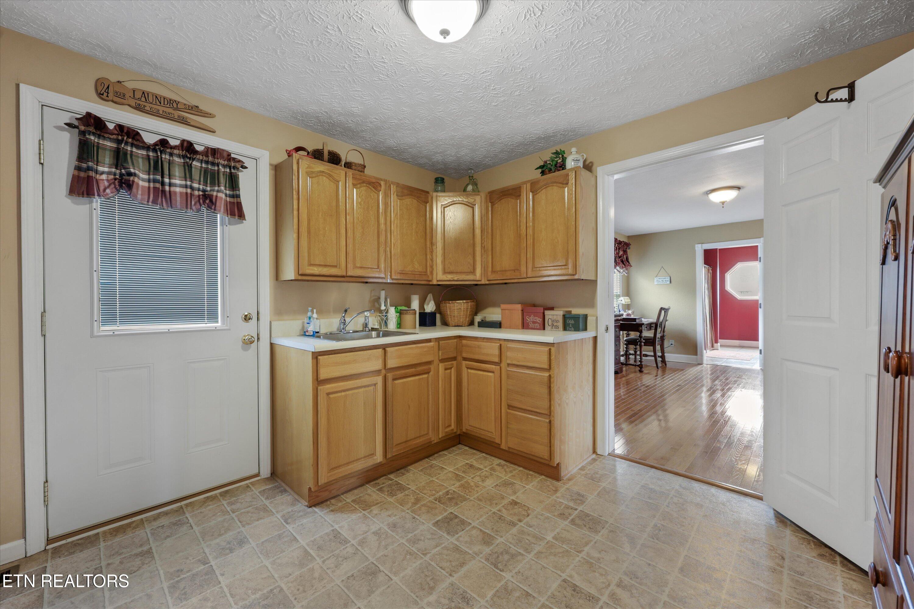 812 New Clear Branch Road Rocky Top TN 37769