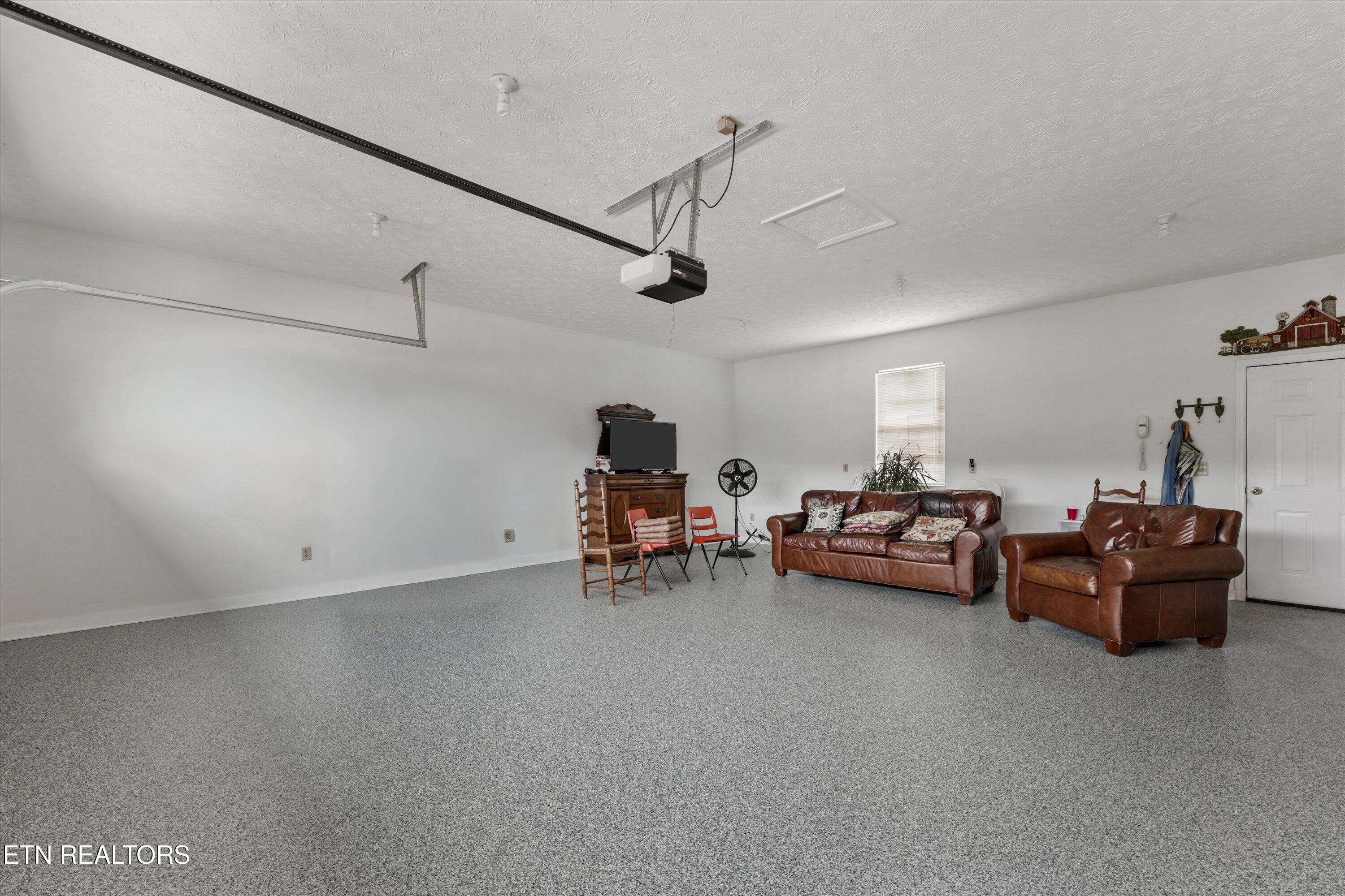 812 New Clear Branch Road Rocky Top TN 37769