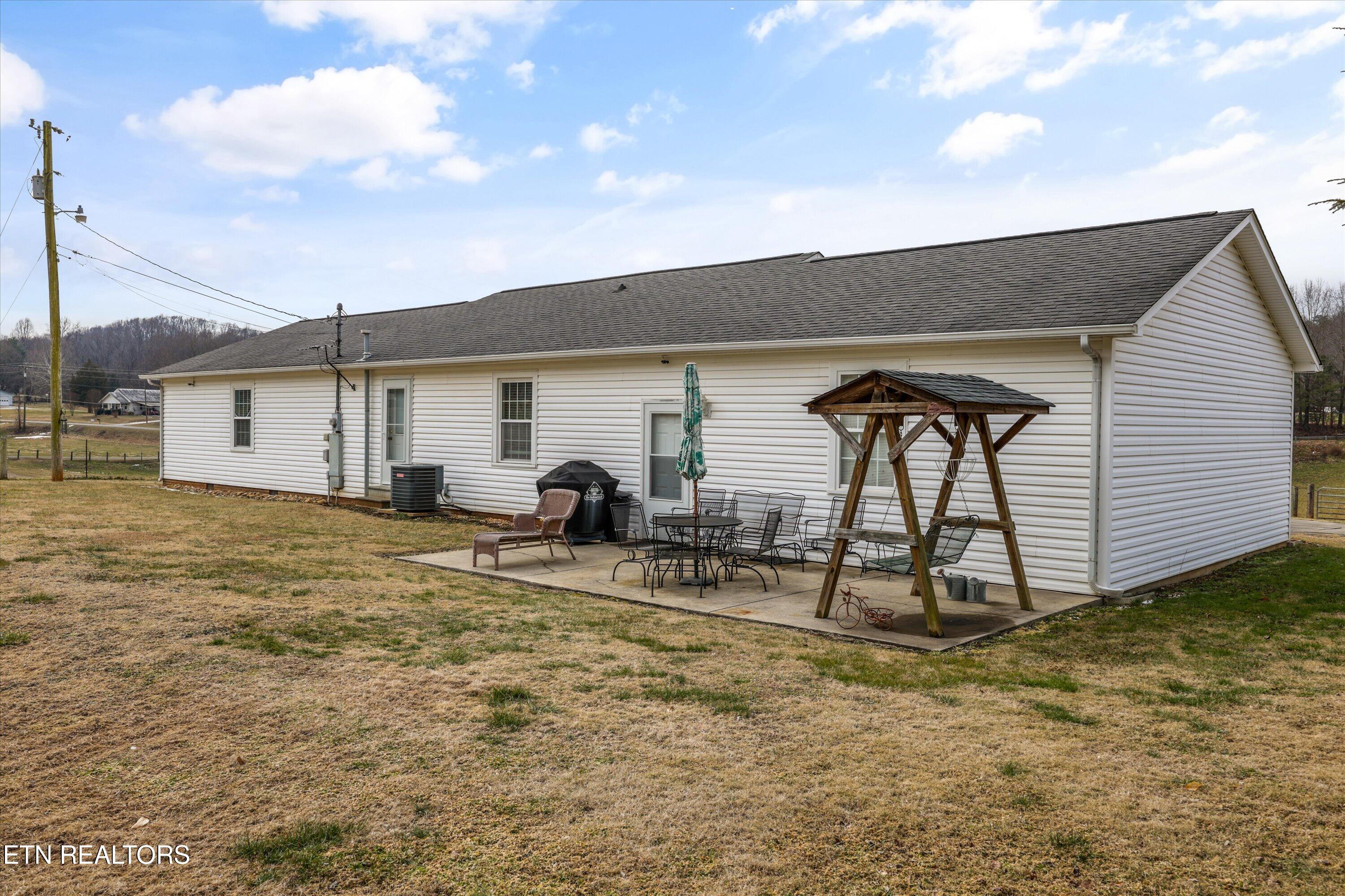 812 New Clear Branch Road Rocky Top TN 37769
