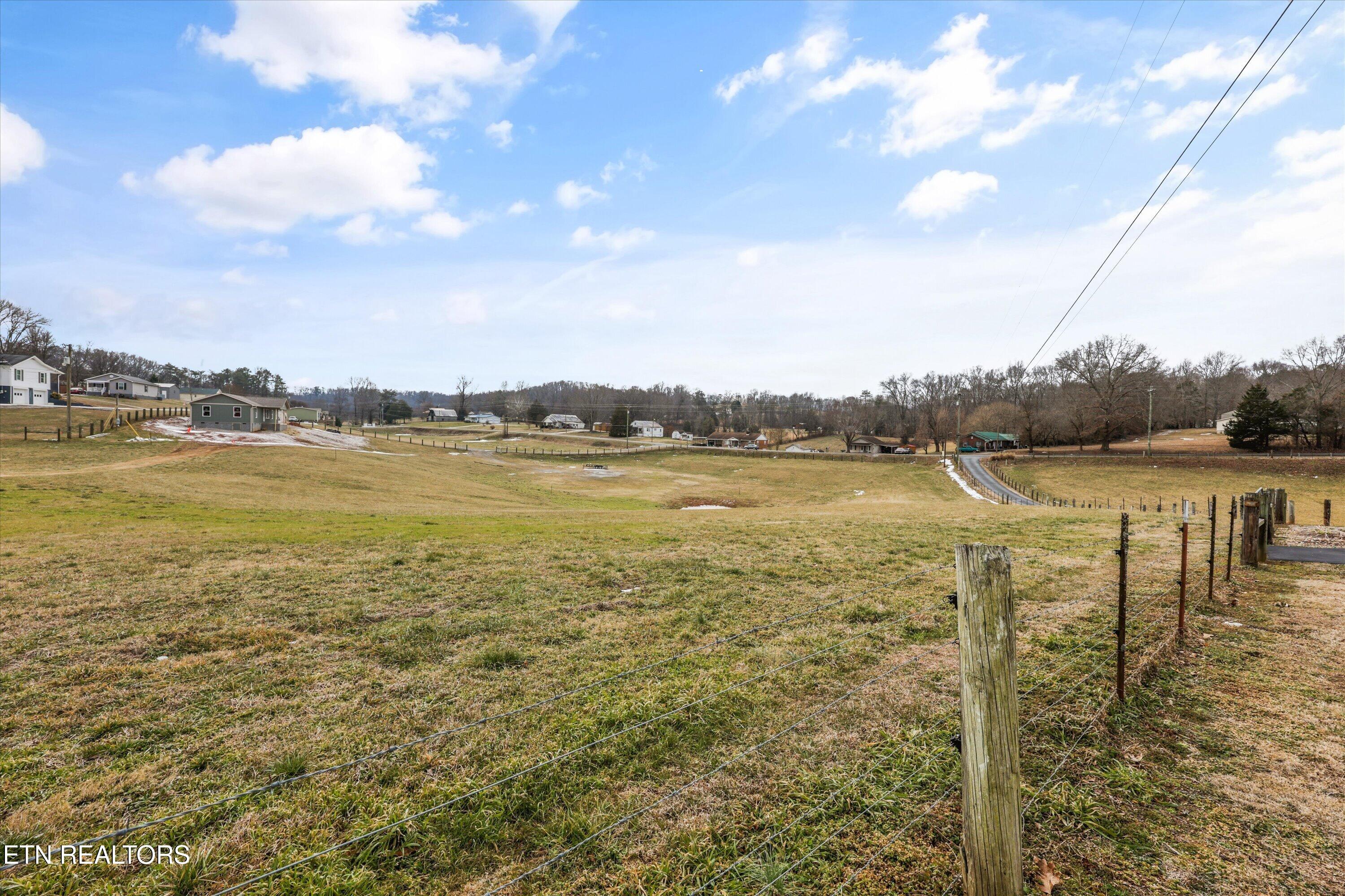 812 New Clear Branch Road Rocky Top TN 37769