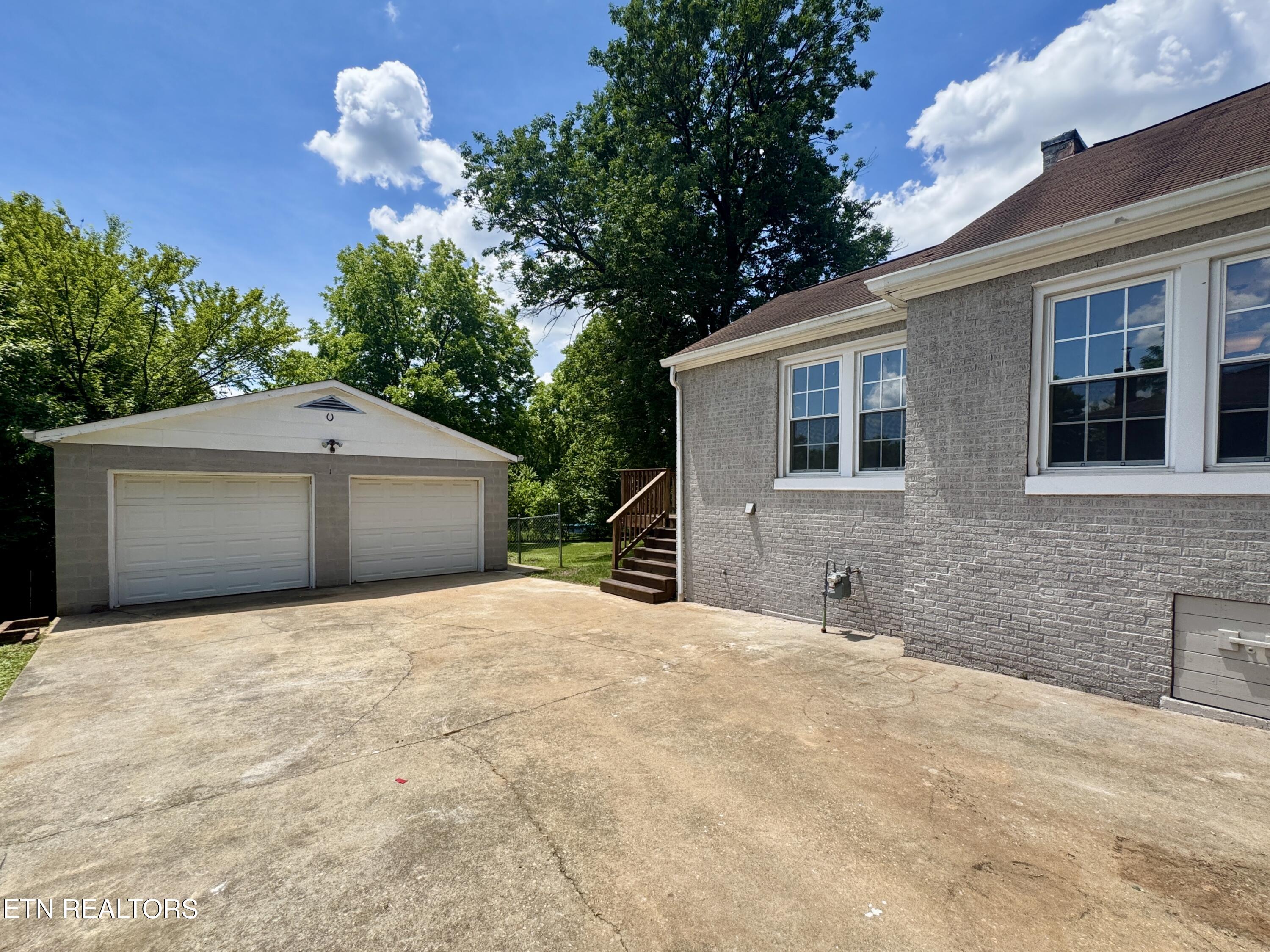 1916 Fair Drive Knoxville TN 37918