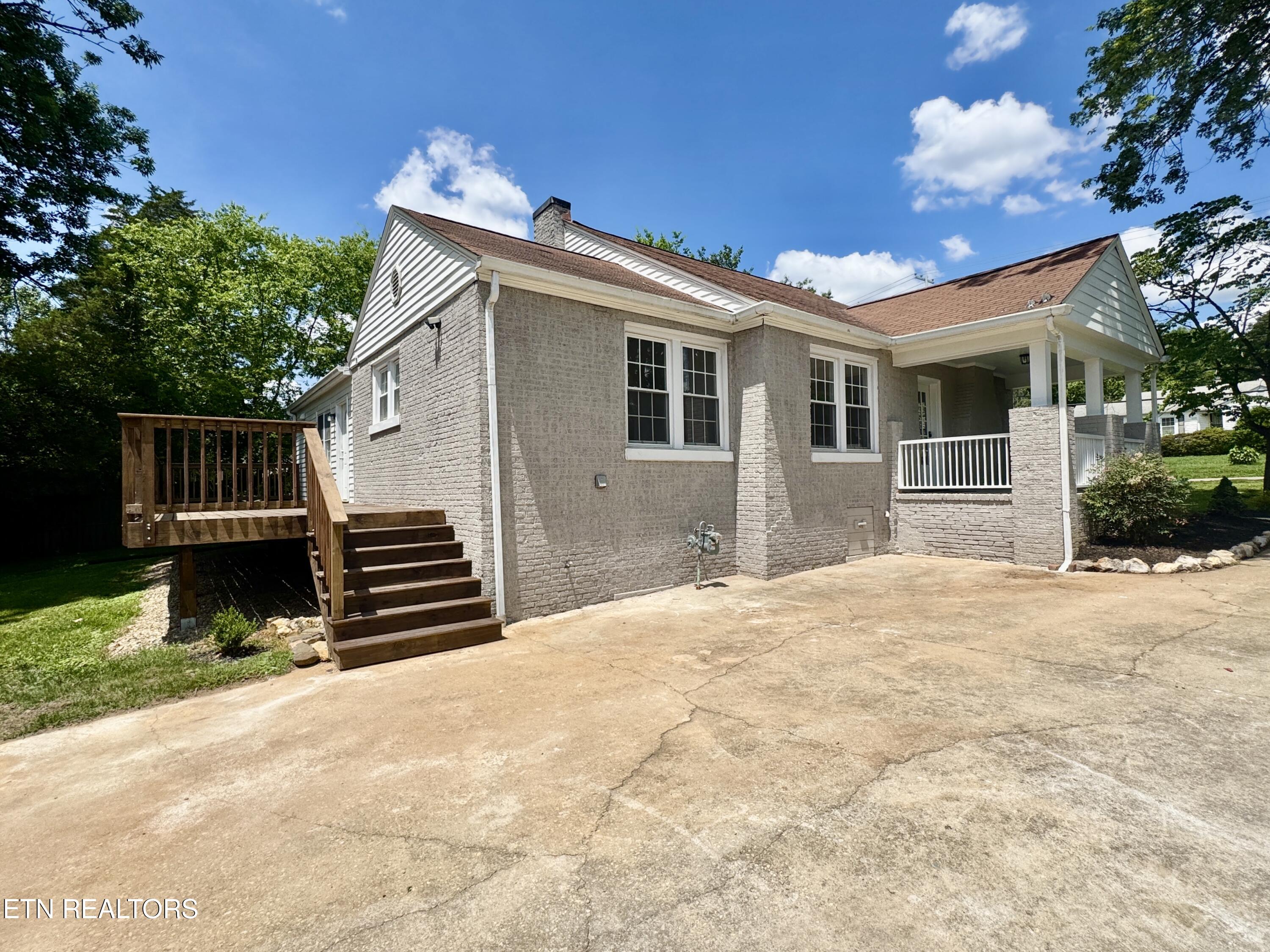 1916 Fair Drive Knoxville TN 37918