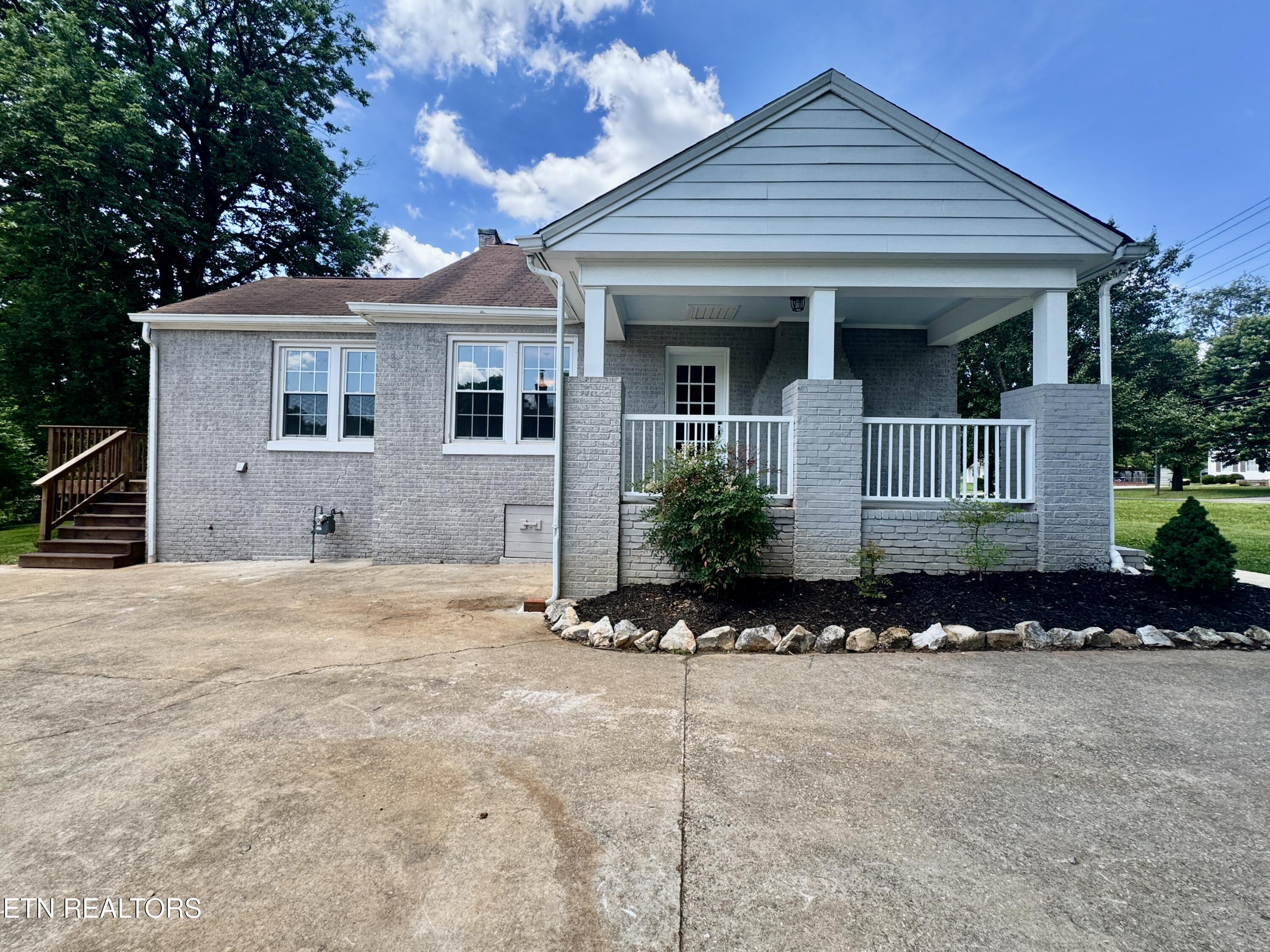 1916 Fair Drive Knoxville TN 37918