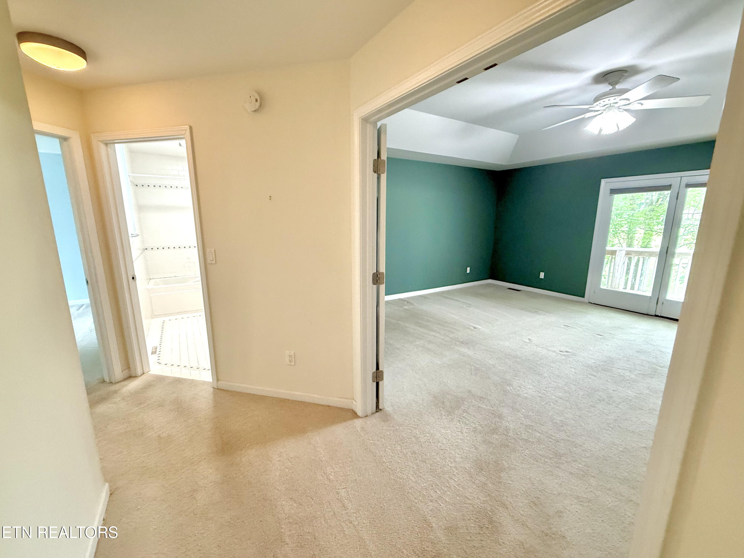 17 Kenwood Court Crossville TN 38558