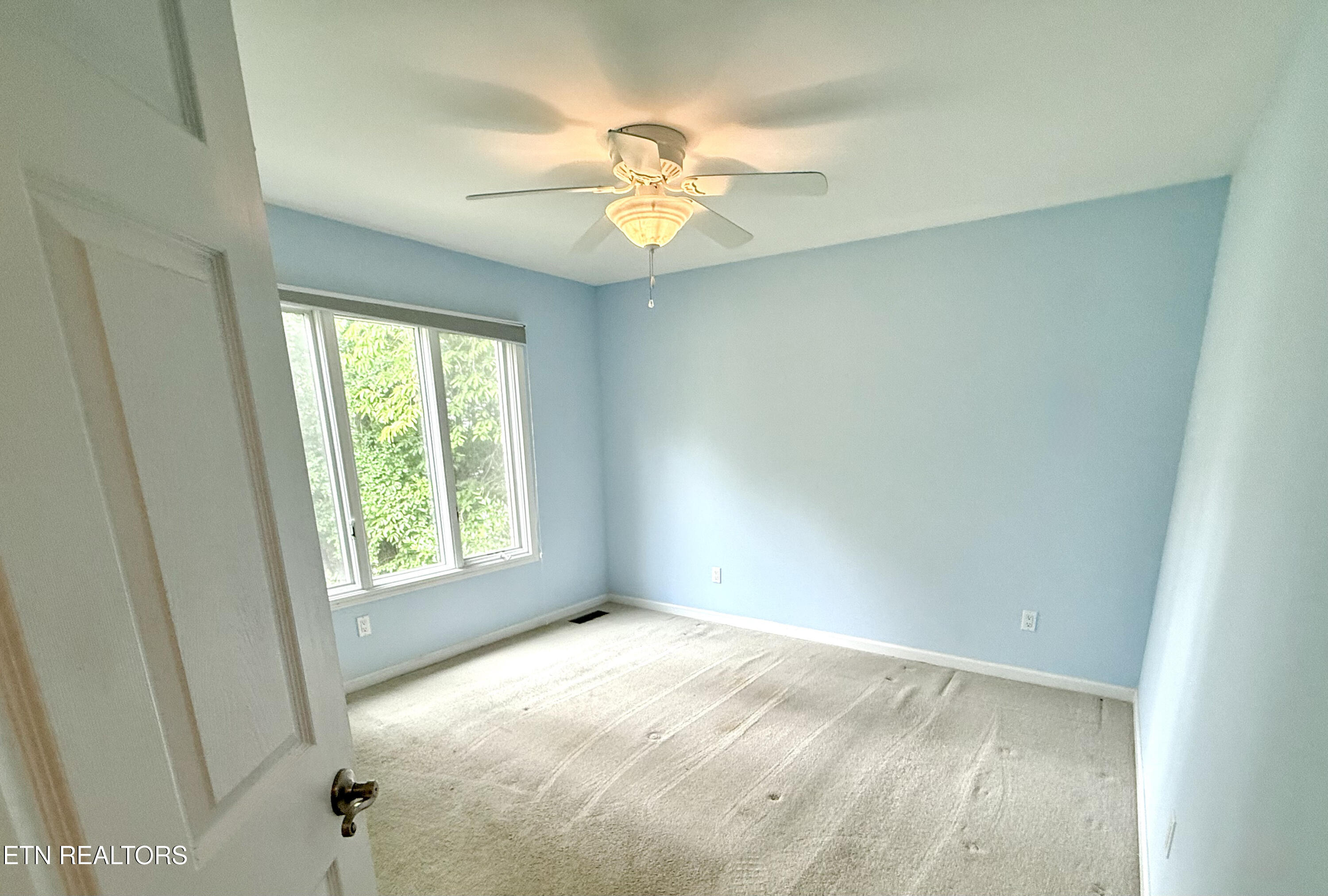 17 Kenwood Court Crossville TN 38558