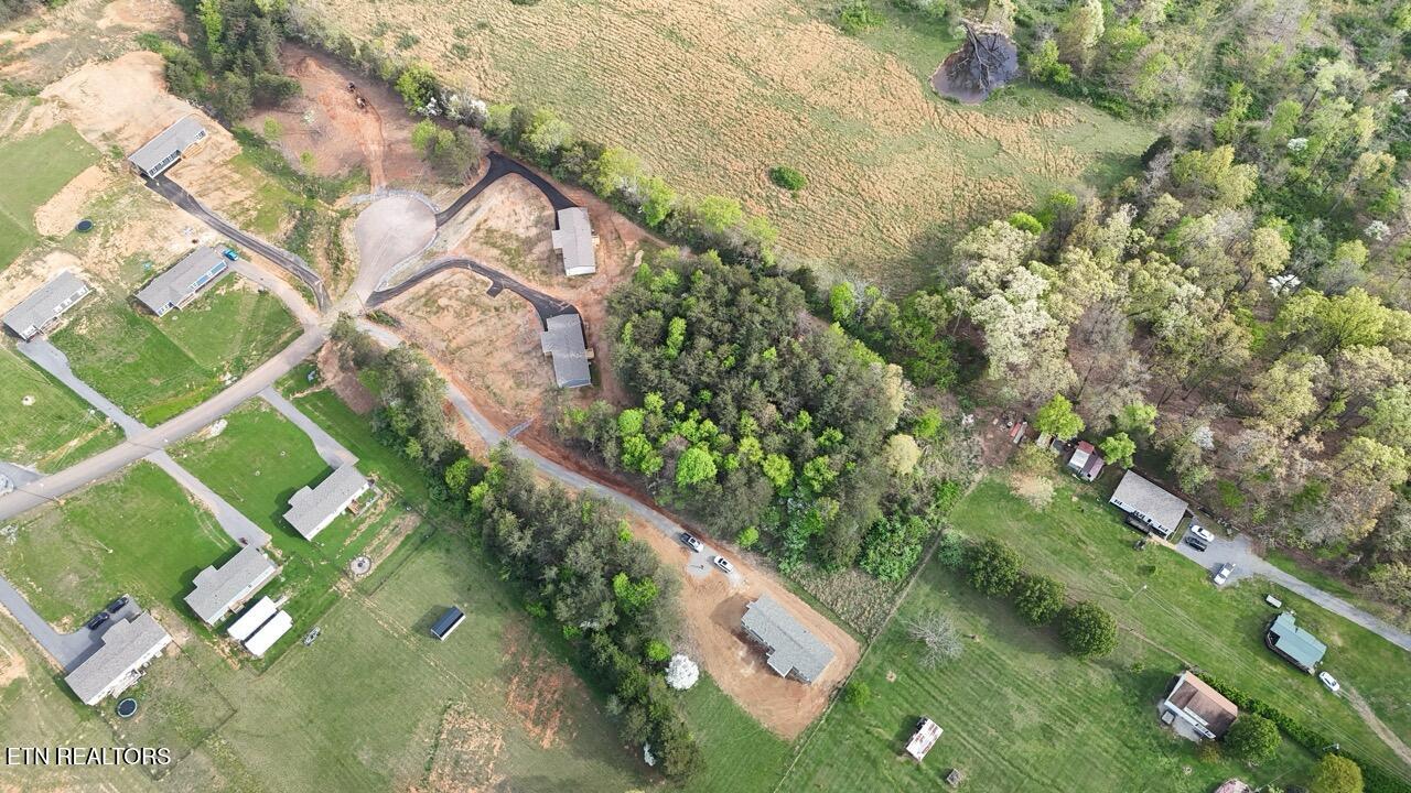 346 Bungalow Drive Dandridge TN 37725