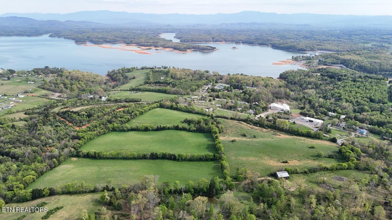 346 Bungalow Drive Dandridge TN 37725