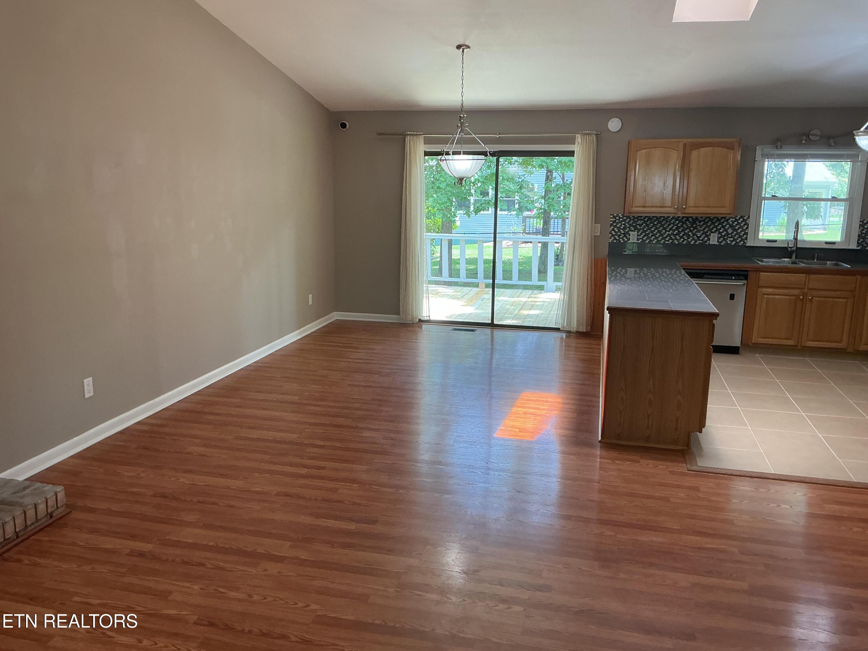 111 Eagle Lane Crossville TN 38558