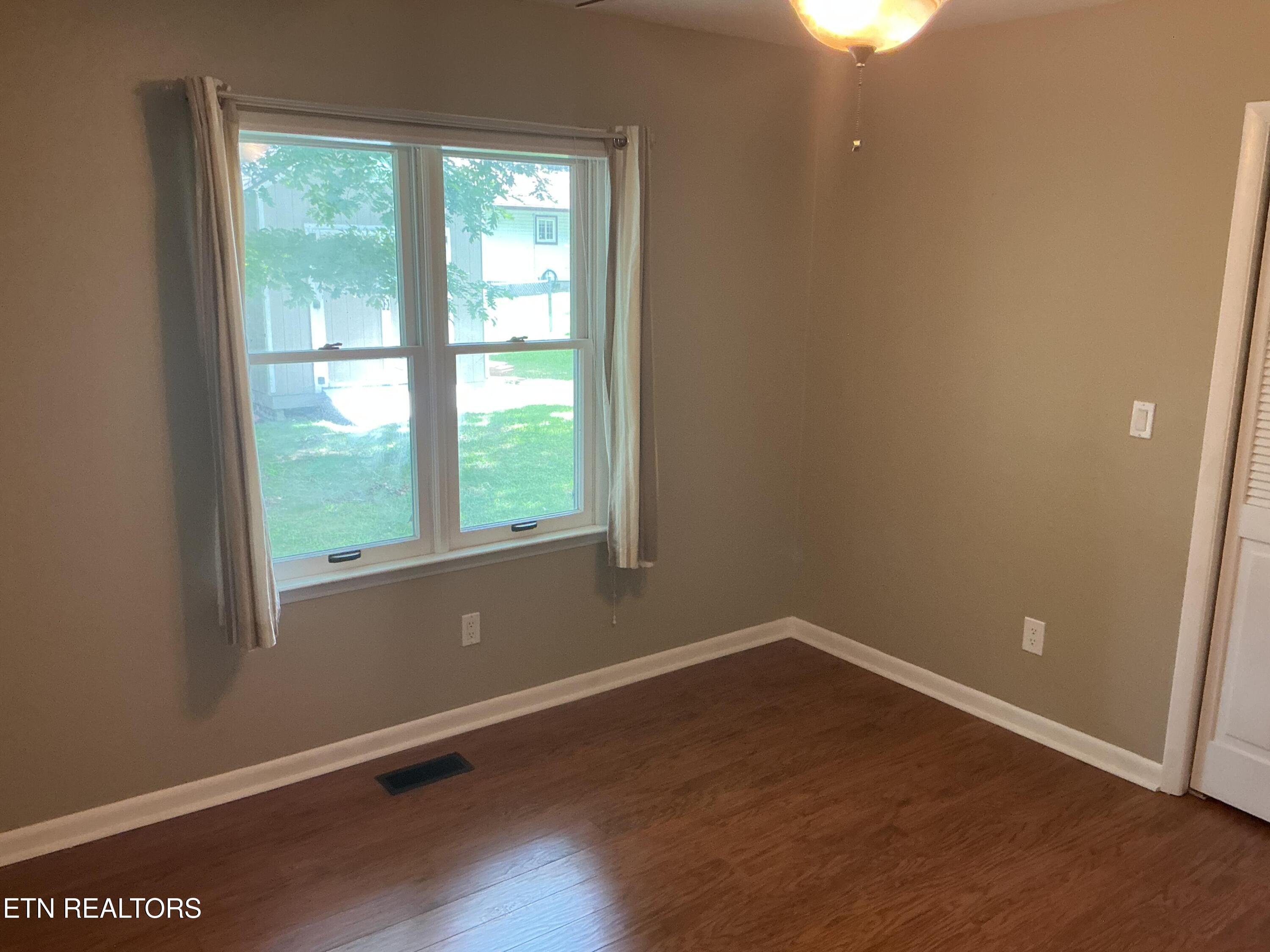 111 Eagle Lane Crossville TN 38558
