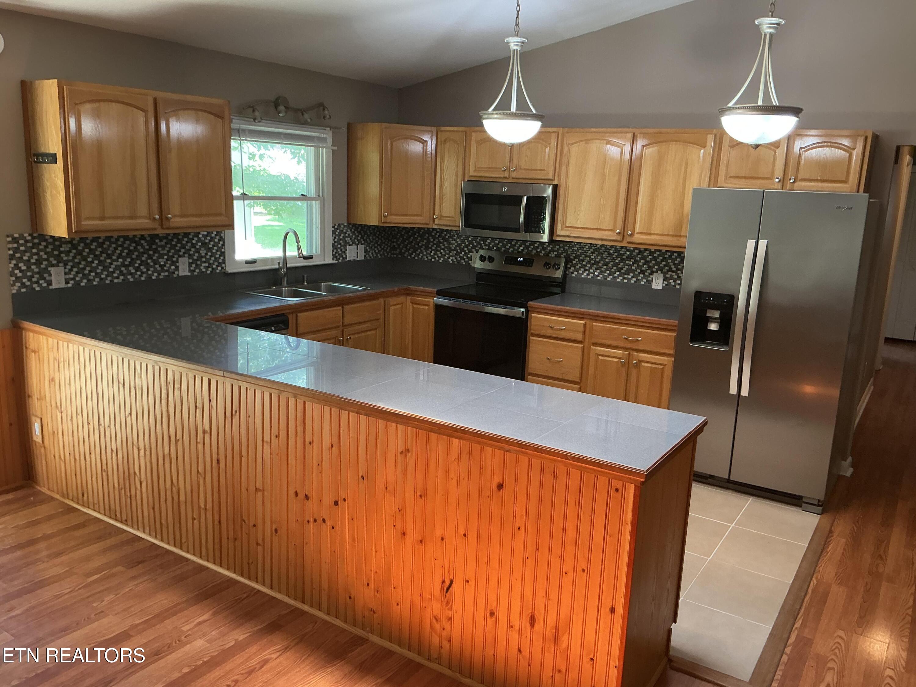 111 Eagle Lane Crossville TN 38558