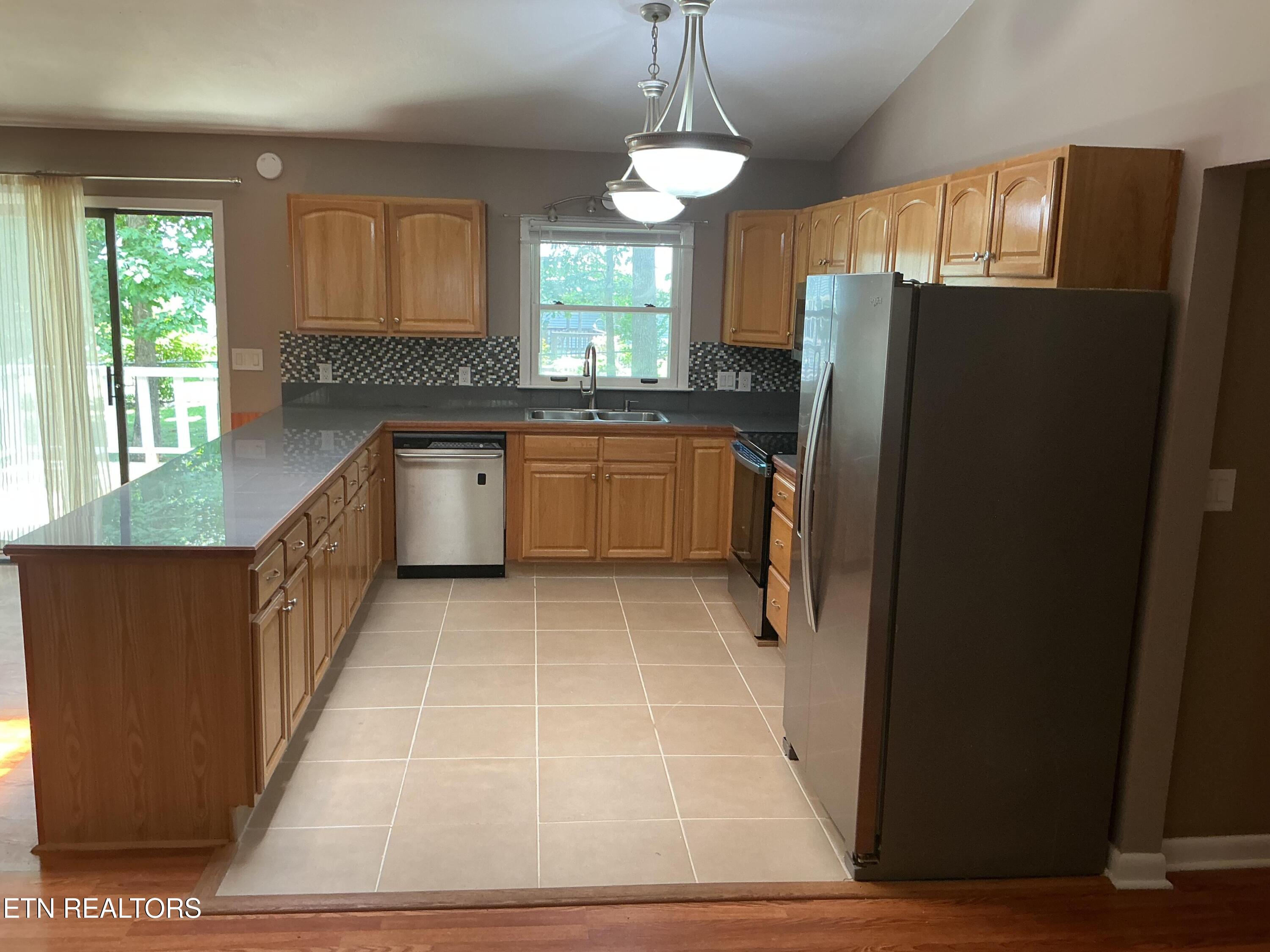 111 Eagle Lane Crossville TN 38558