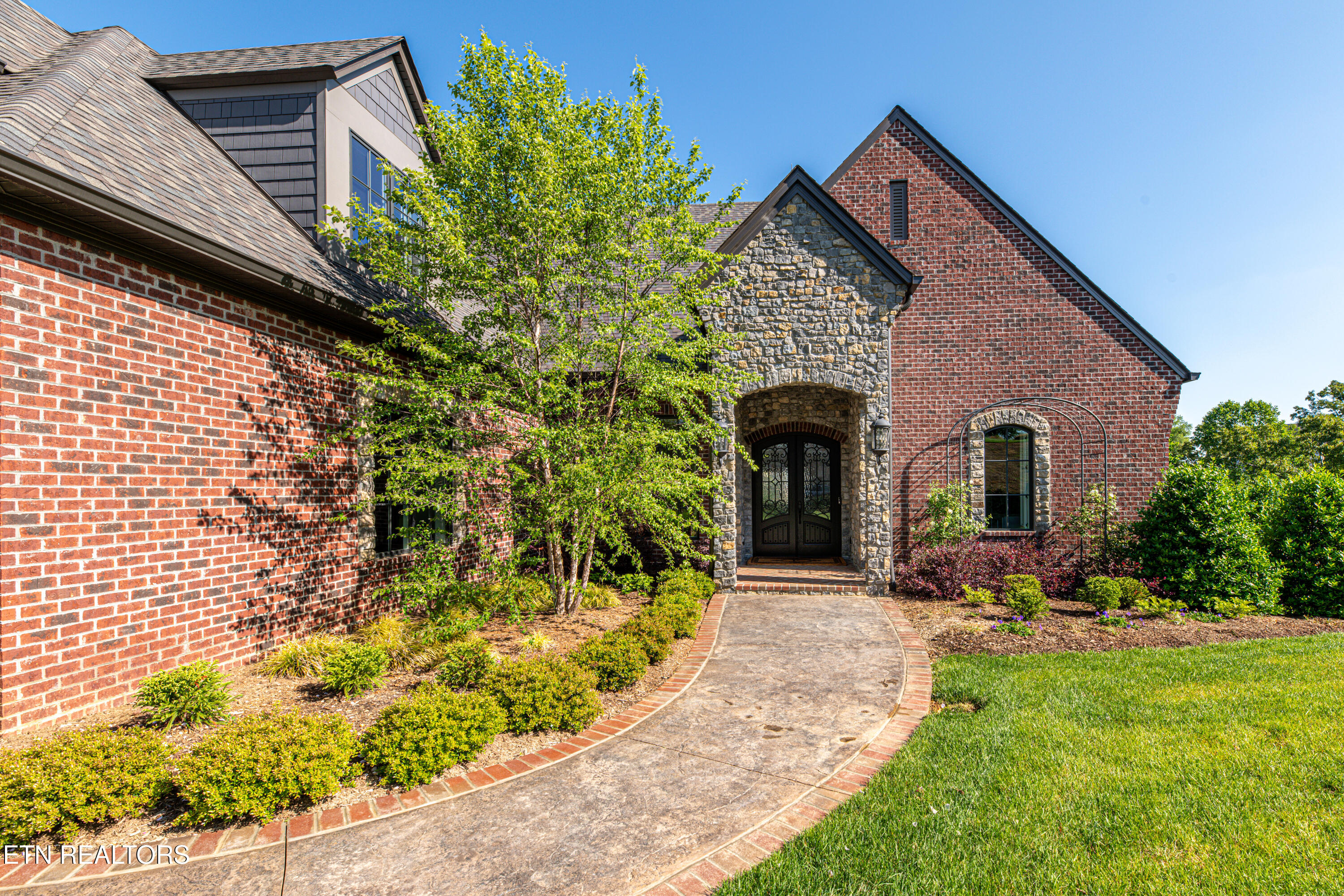 2420 Marina Way Lenoir City TN 37772