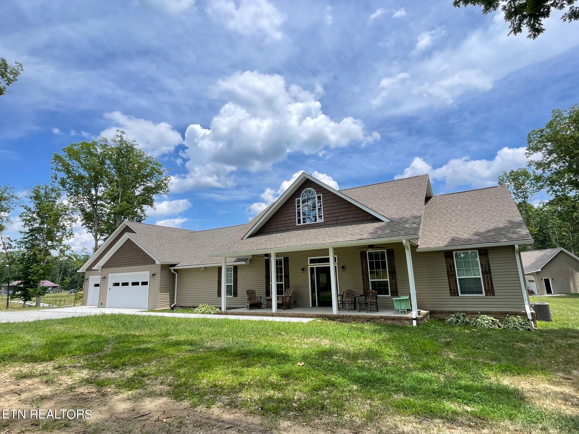 1348 Franklin Loop Clarkrange TN 38553