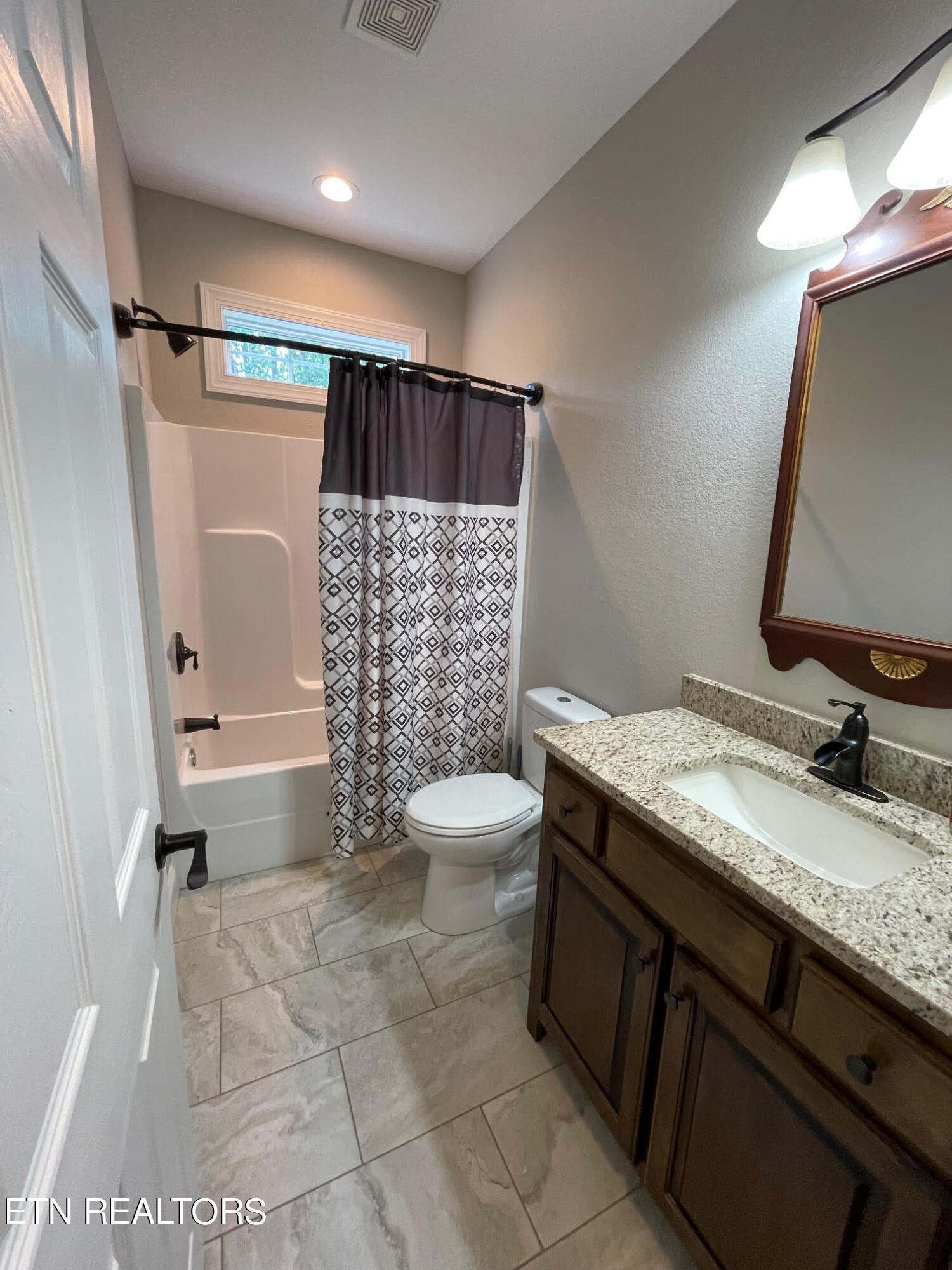 1348 Franklin Loop Clarkrange TN 38553