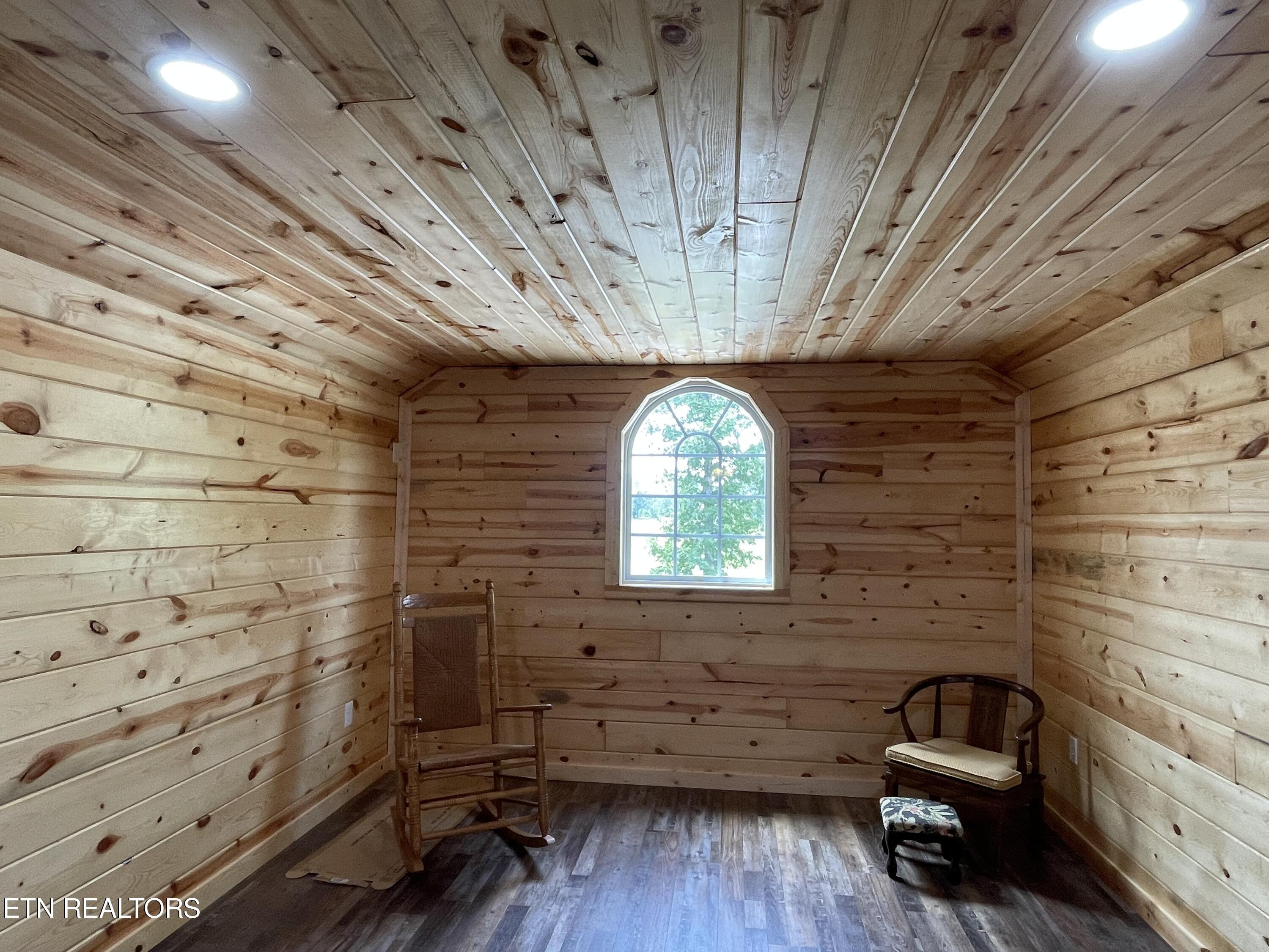 1348 Franklin Loop Clarkrange TN 38553