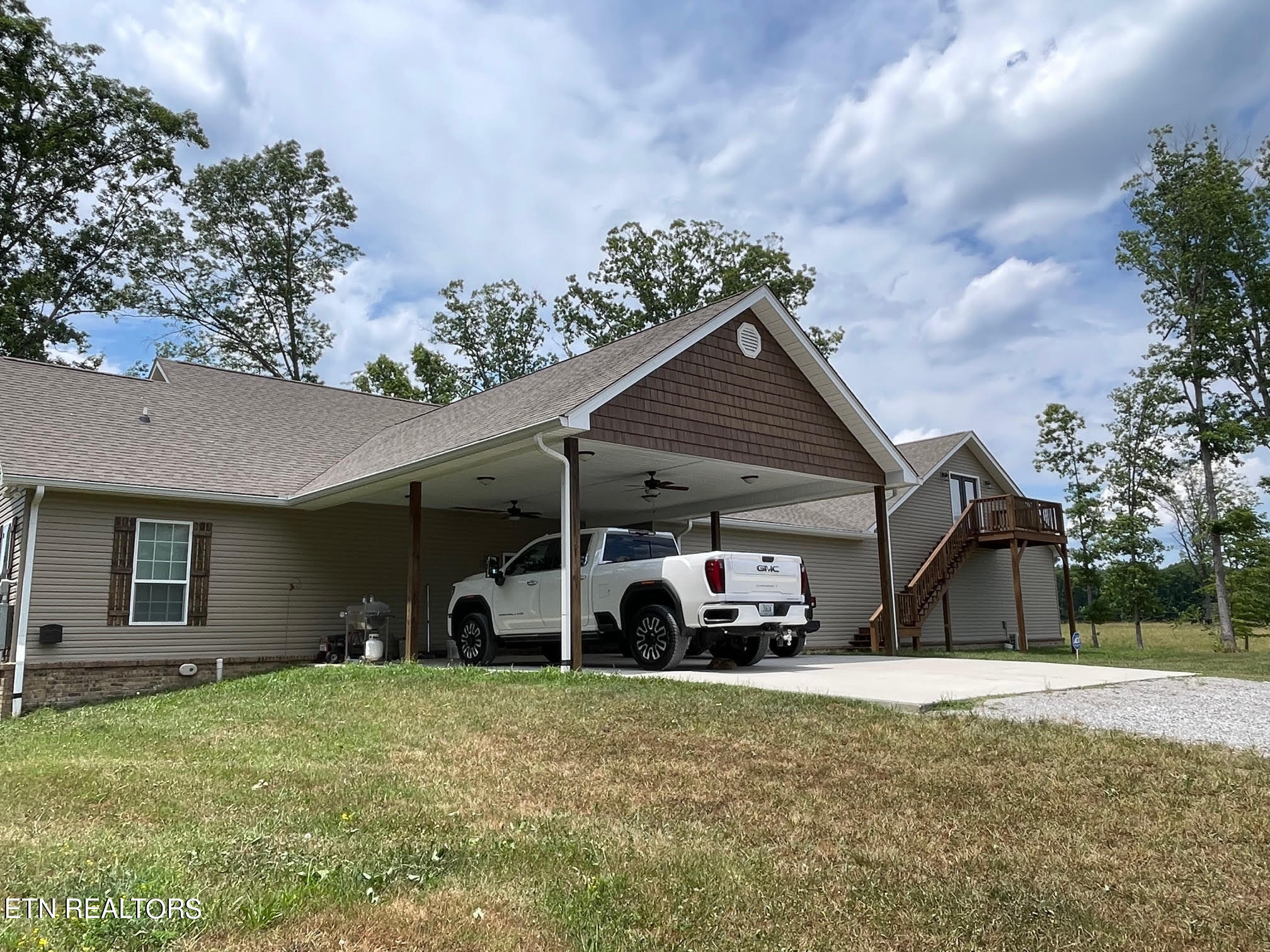 1348 Franklin Loop Clarkrange TN 38553