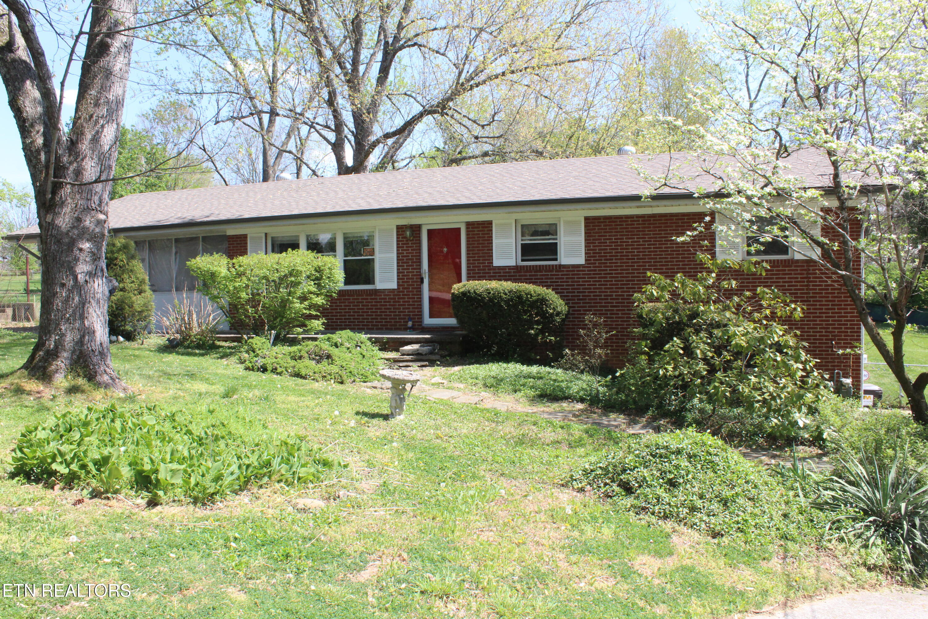 2704 Roland Lane Knoxville TN 37931
