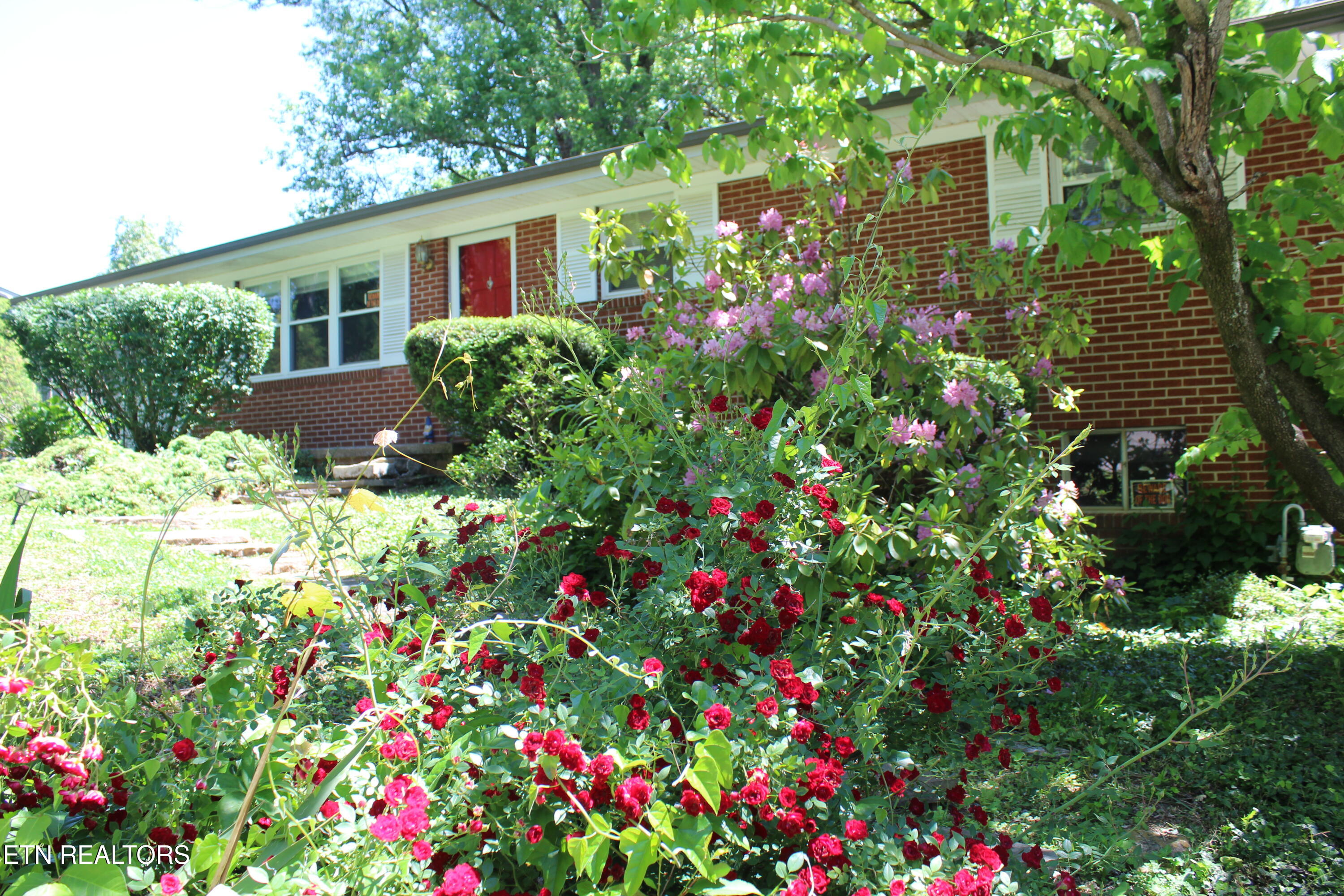 2704 Roland Lane Knoxville TN 37931