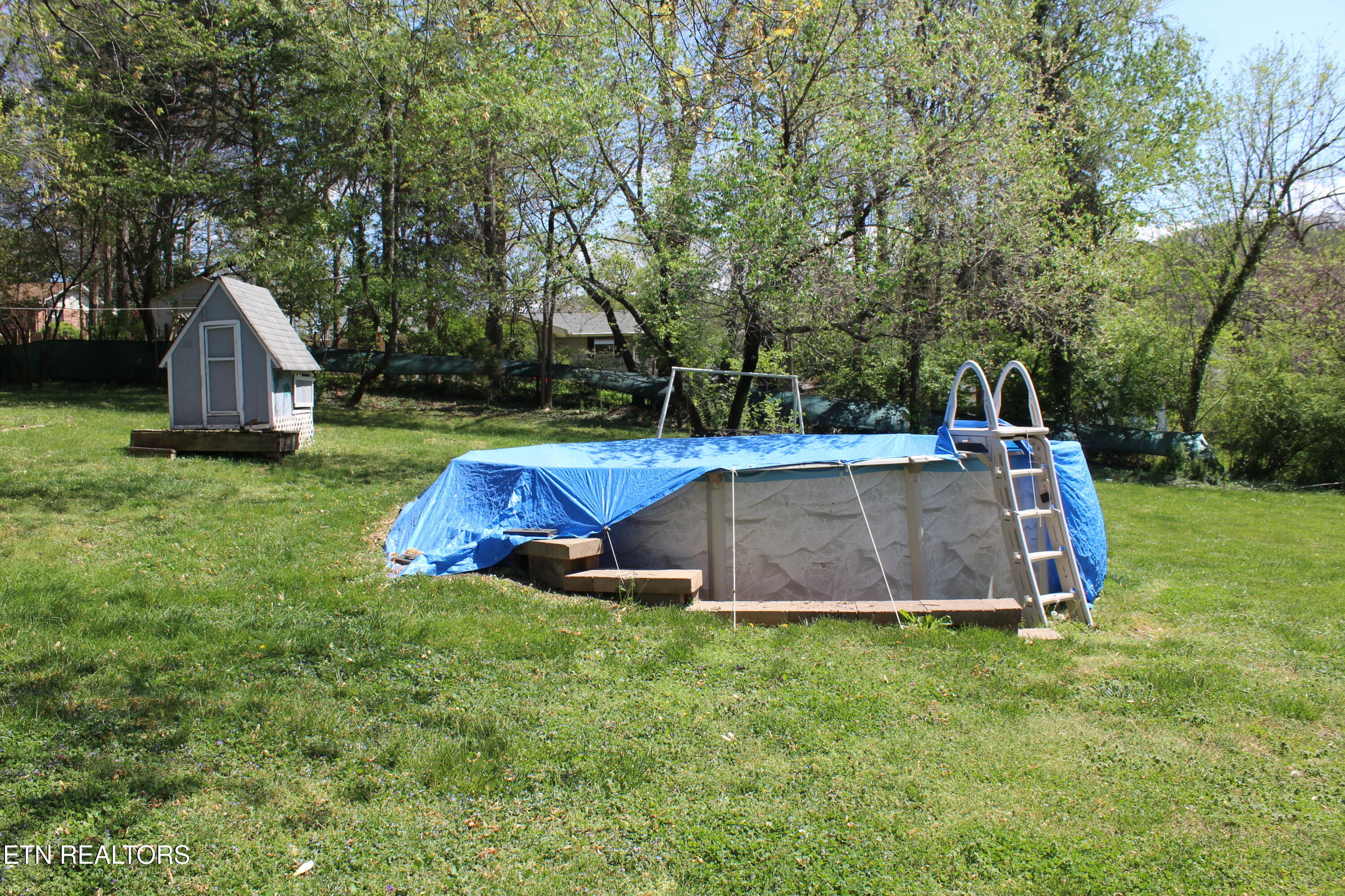 2704 Roland Lane Knoxville TN 37931
