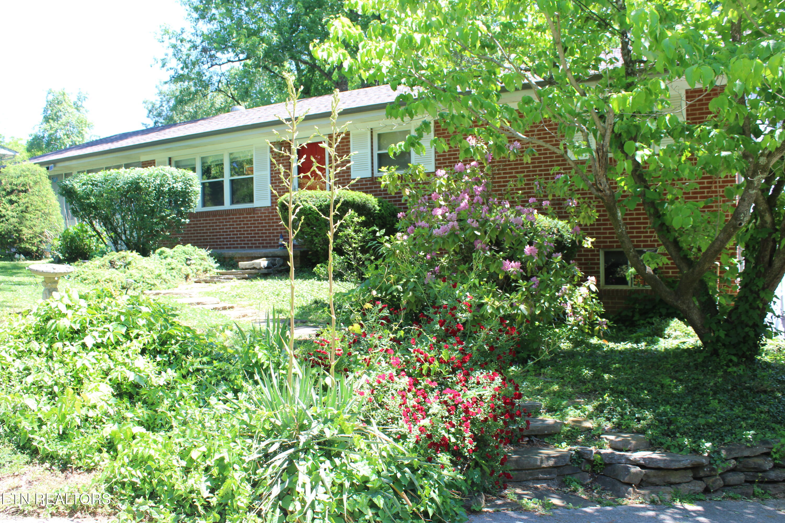 2704 Roland Lane Knoxville TN 37931