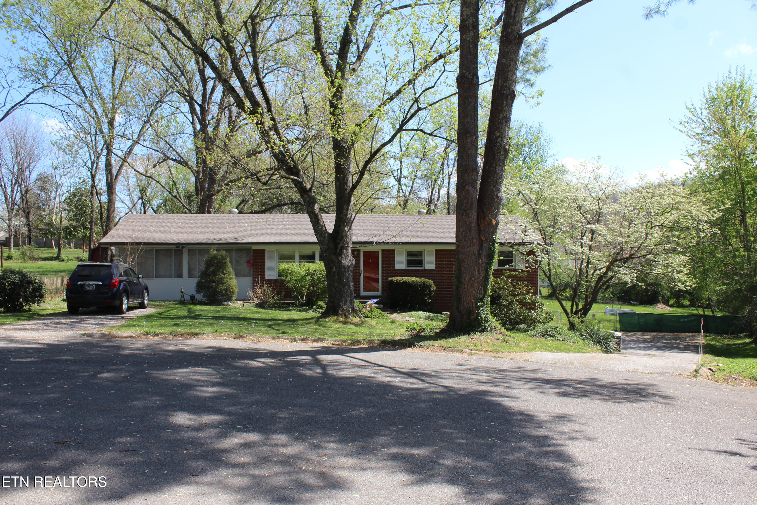 2704 Roland Lane Knoxville TN 37931