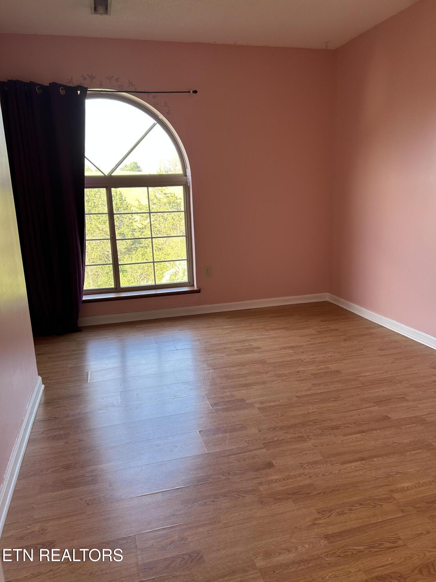 129 Norfolk Circle Harrogate TN 37752