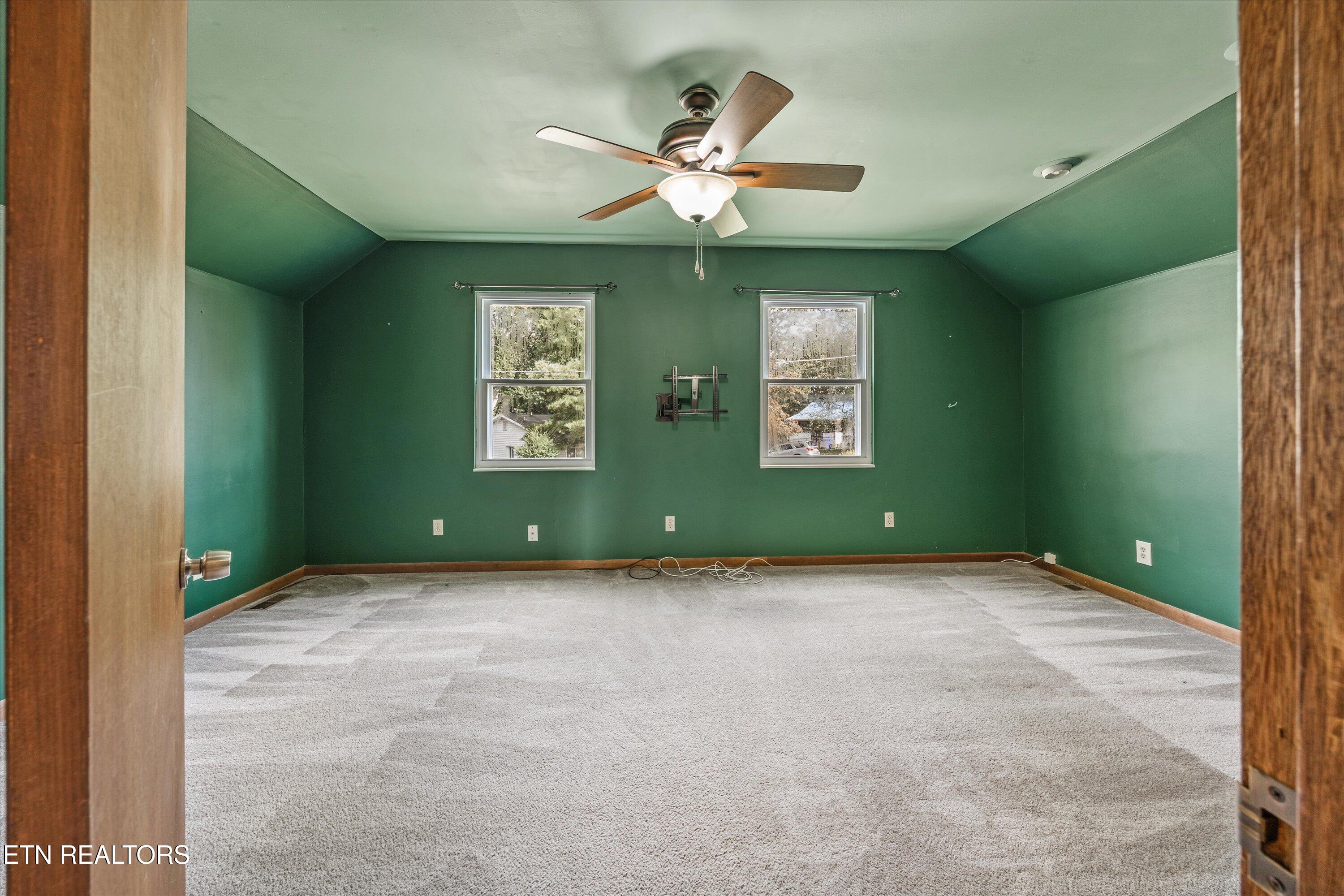 112 Nasson Lane Oak Ridge TN 37830