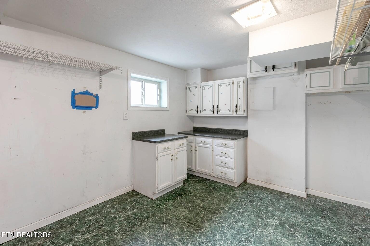 921 Hilltop Drive Jacksboro TN 37757