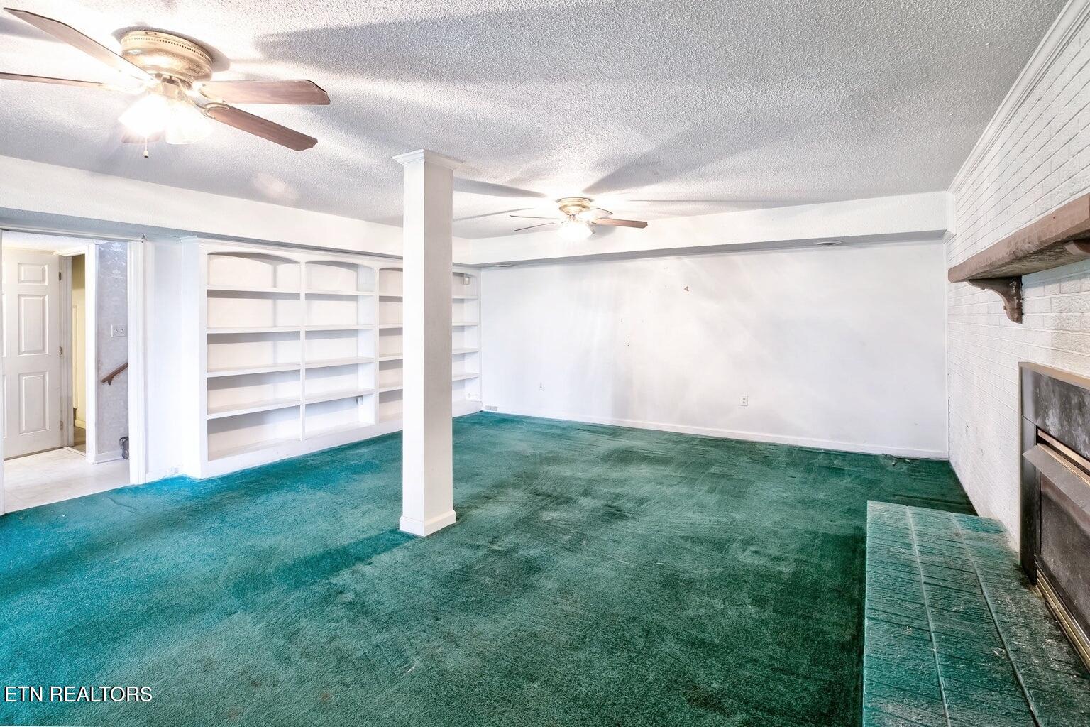 921 Hilltop Drive Jacksboro TN 37757