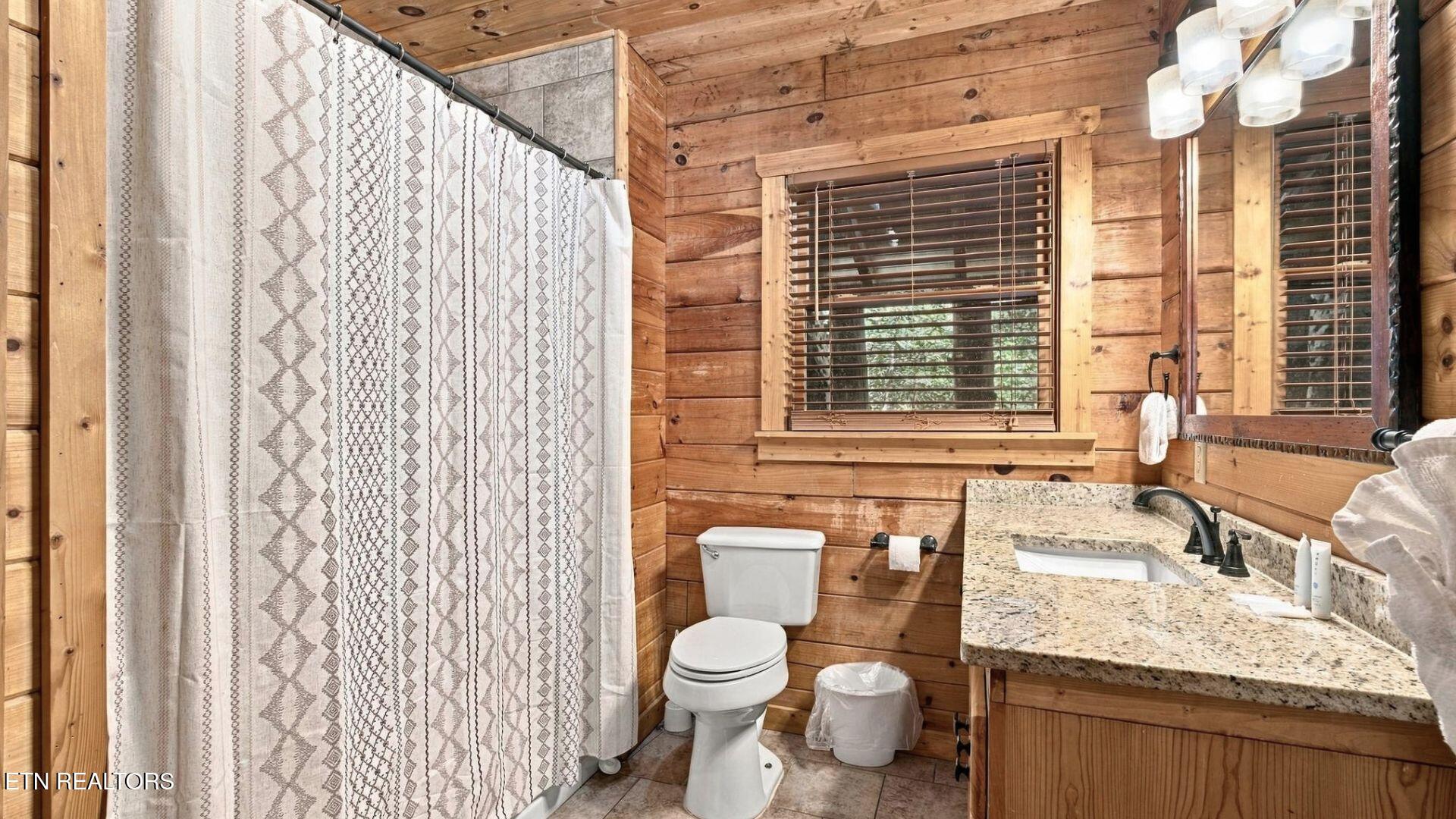 3620 Moonshine Way Gatlinburg TN 37738
