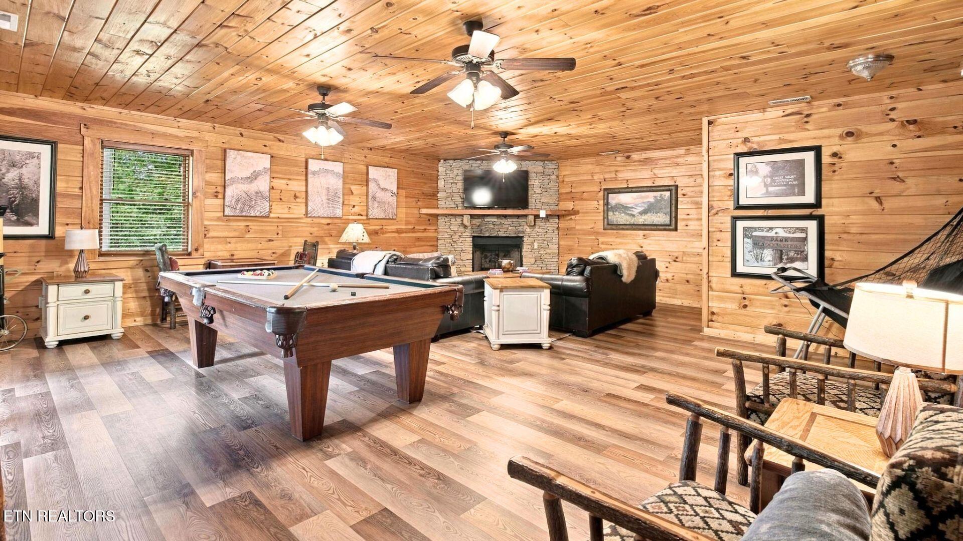 3620 Moonshine Way Gatlinburg TN 37738