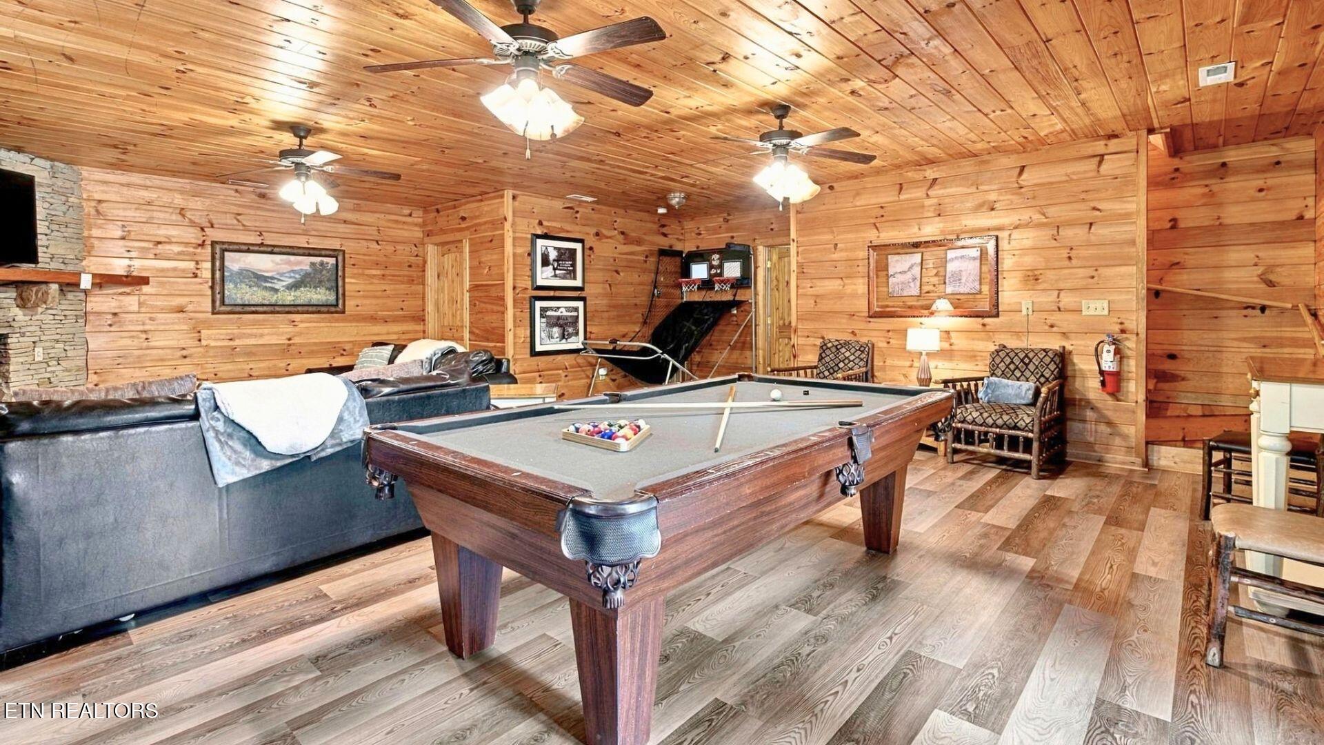 3620 Moonshine Way Gatlinburg TN 37738