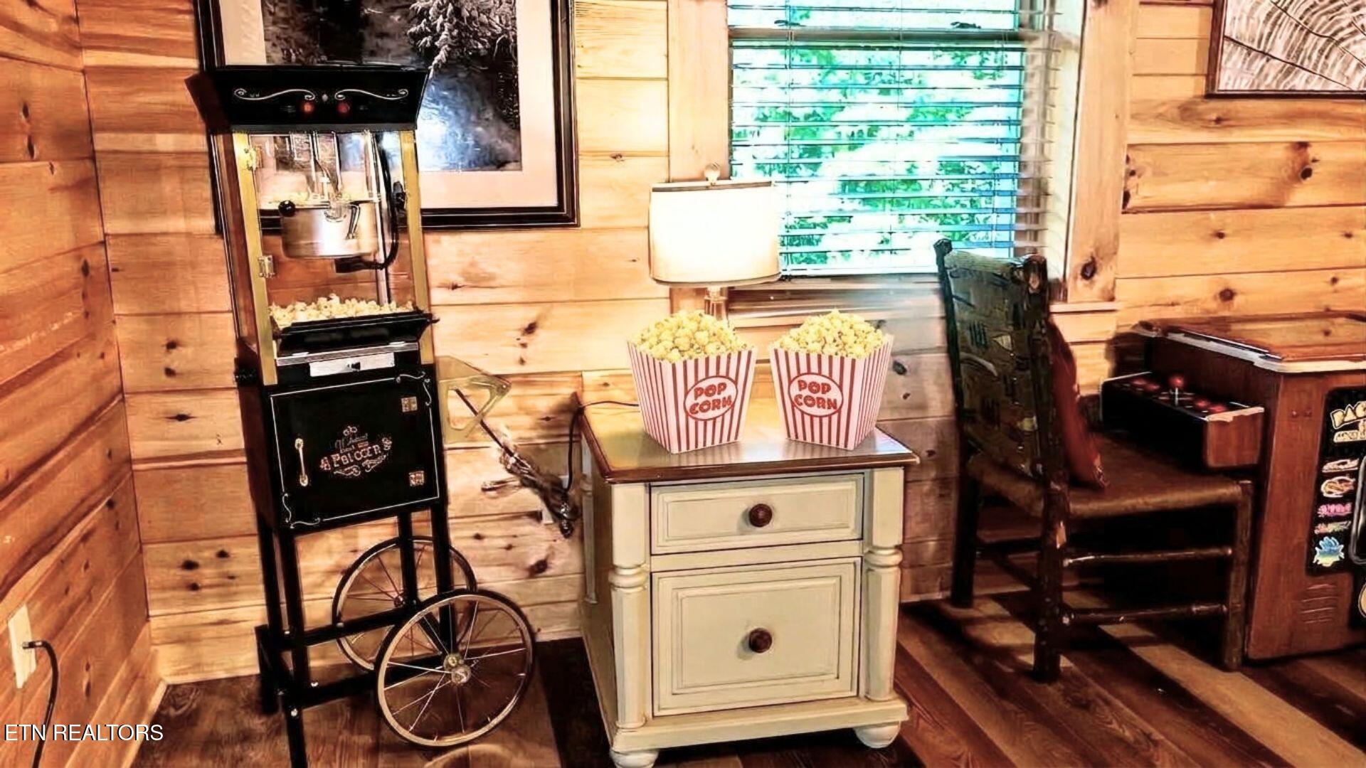 3620 Moonshine Way Gatlinburg TN 37738