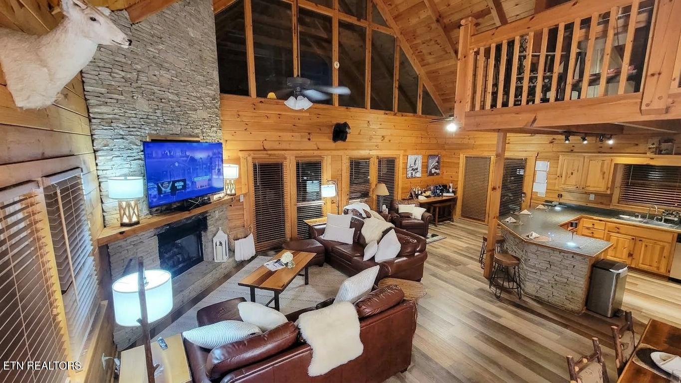 3620 Moonshine Way Gatlinburg TN 37738