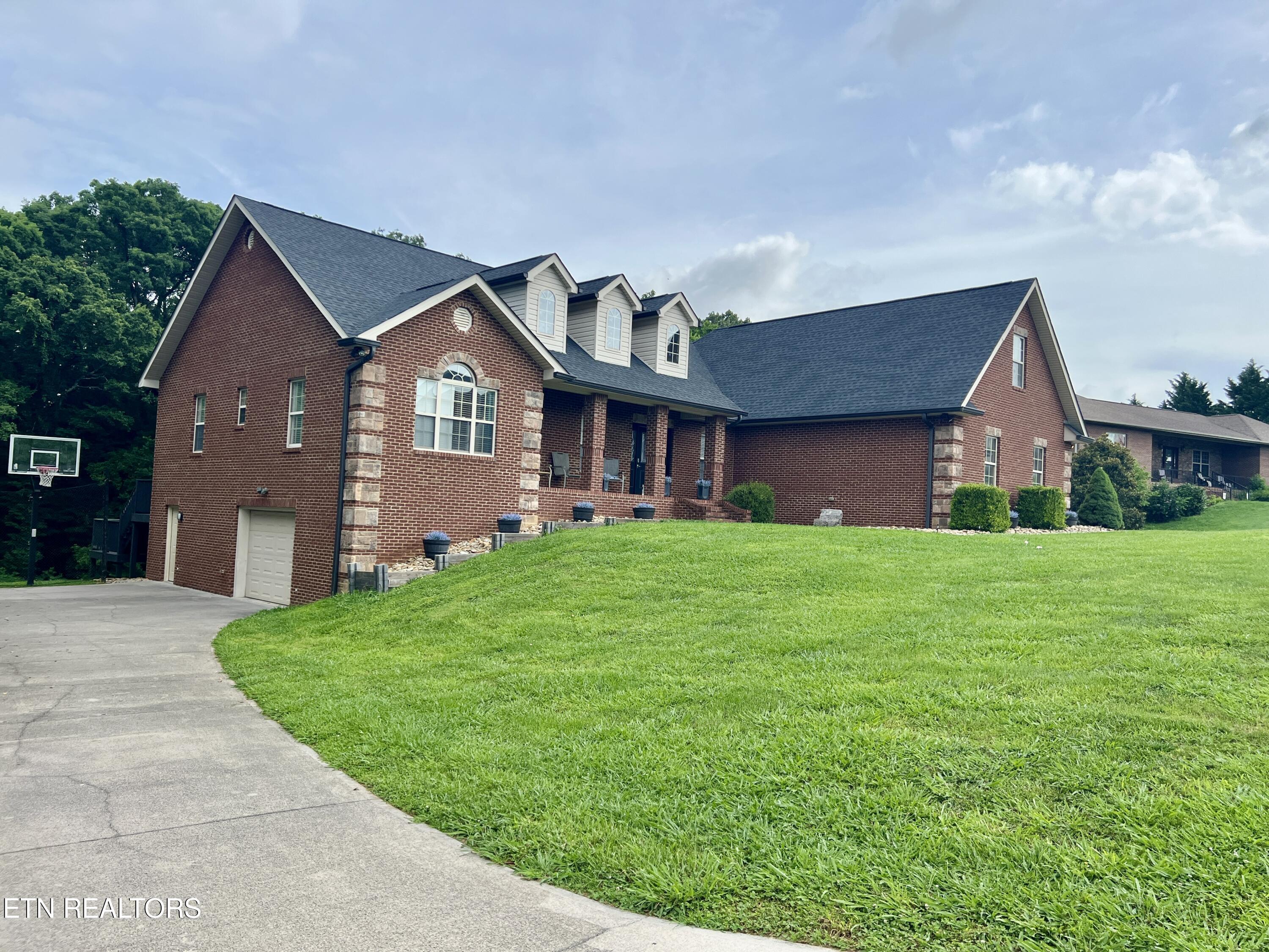 1329 Robert Ridge Road Sevierville TN 37862