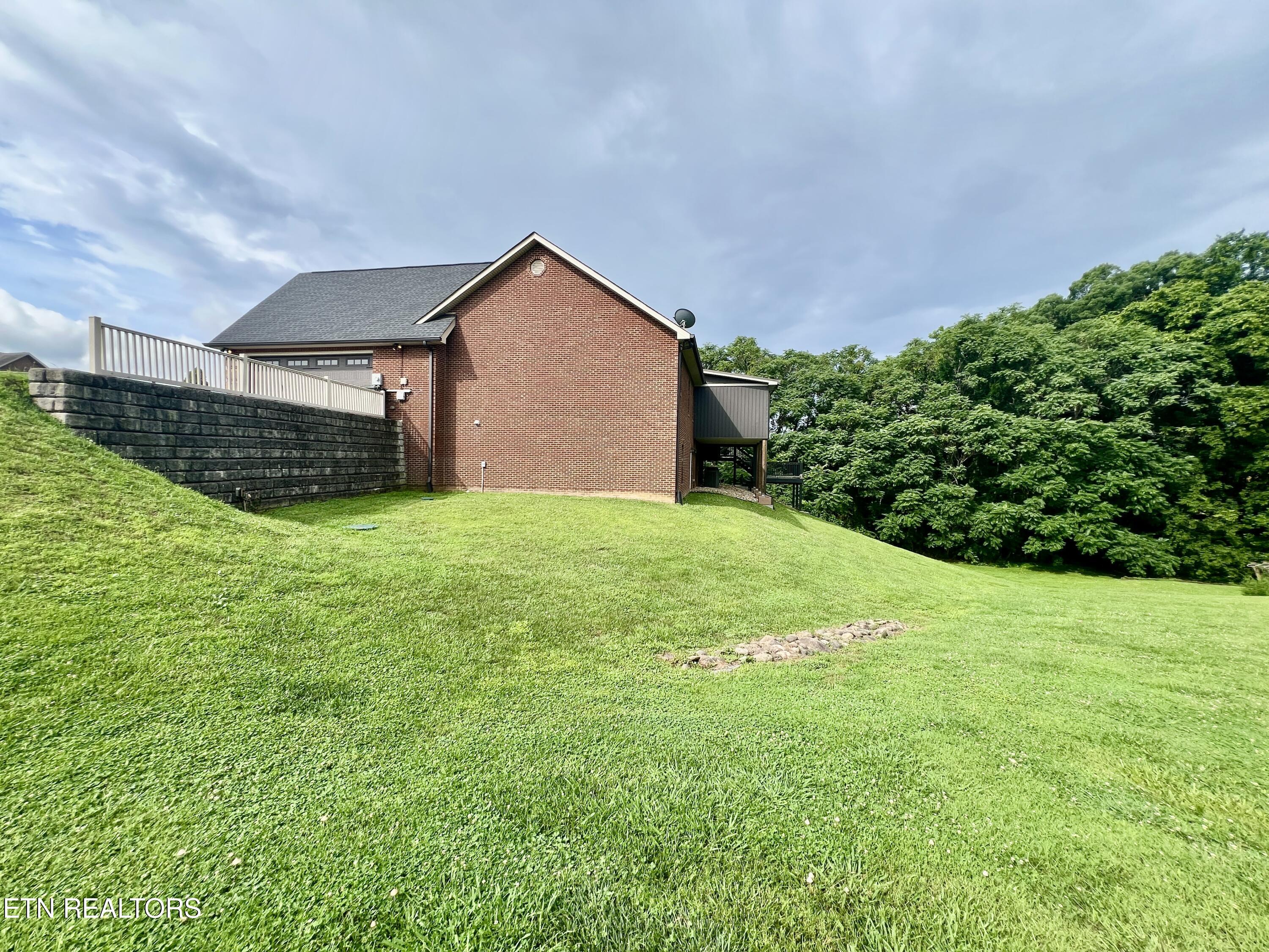1329 Robert Ridge Road Sevierville TN 37862