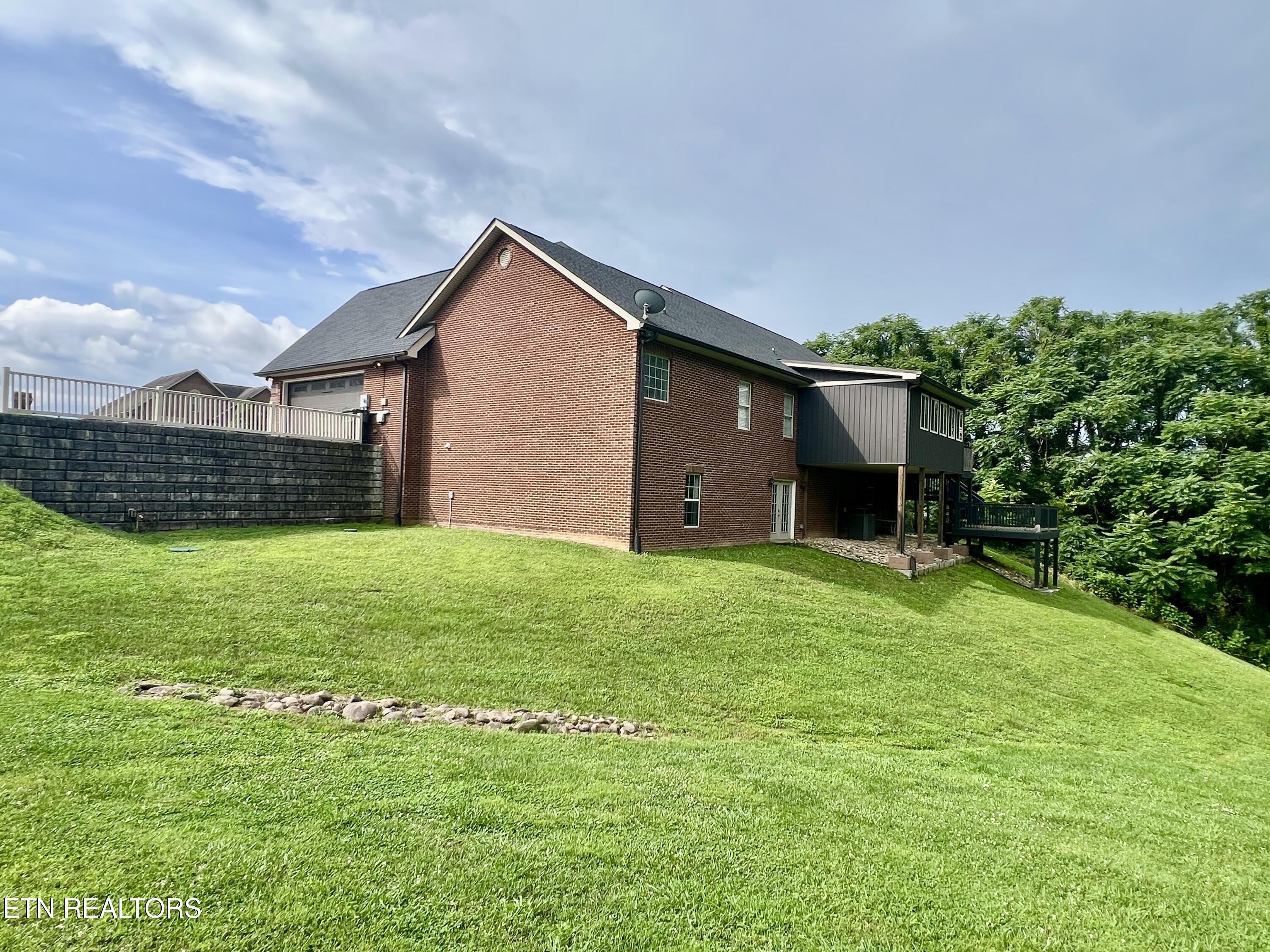 1329 Robert Ridge Road Sevierville TN 37862