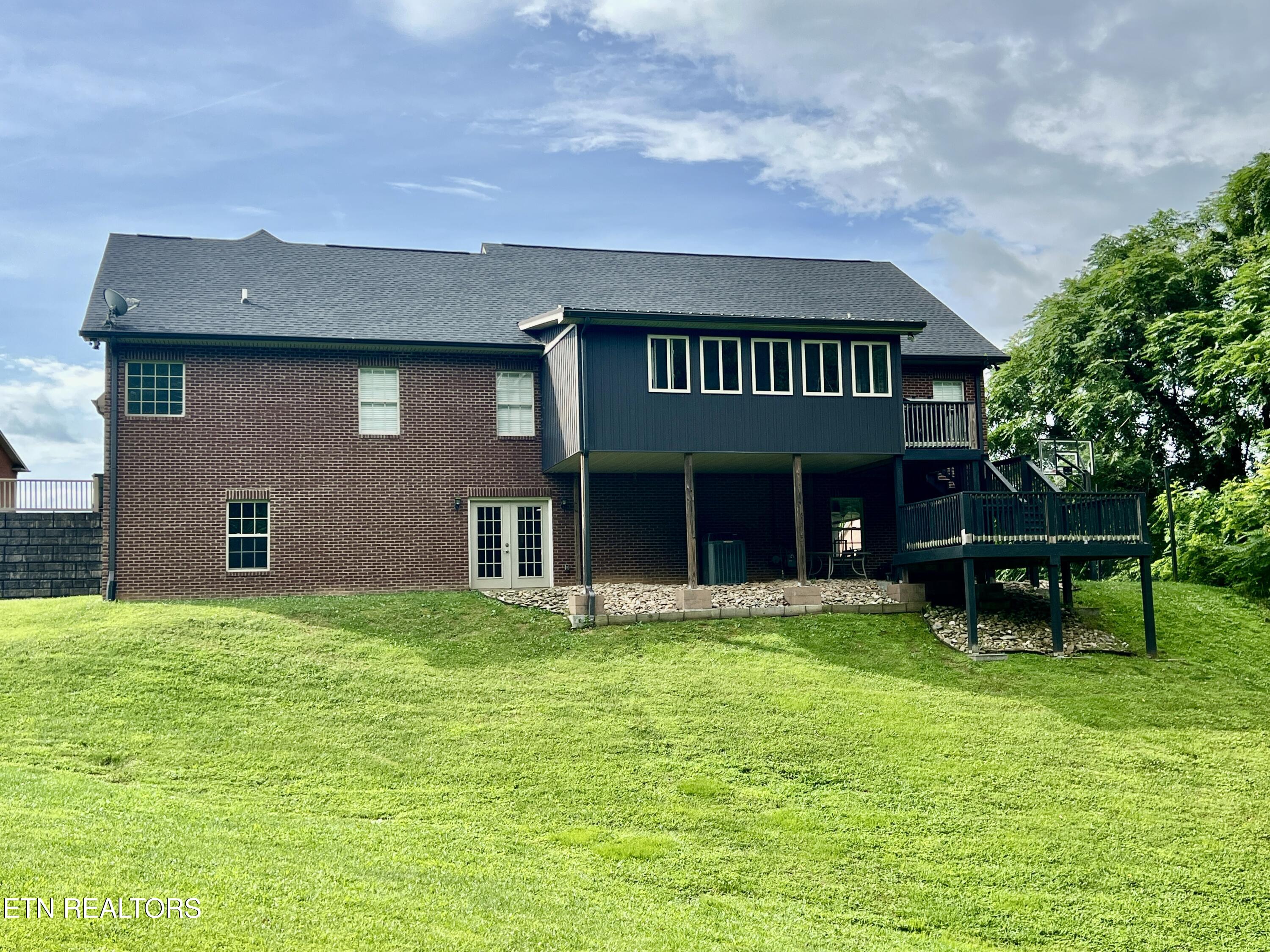1329 Robert Ridge Road Sevierville TN 37862
