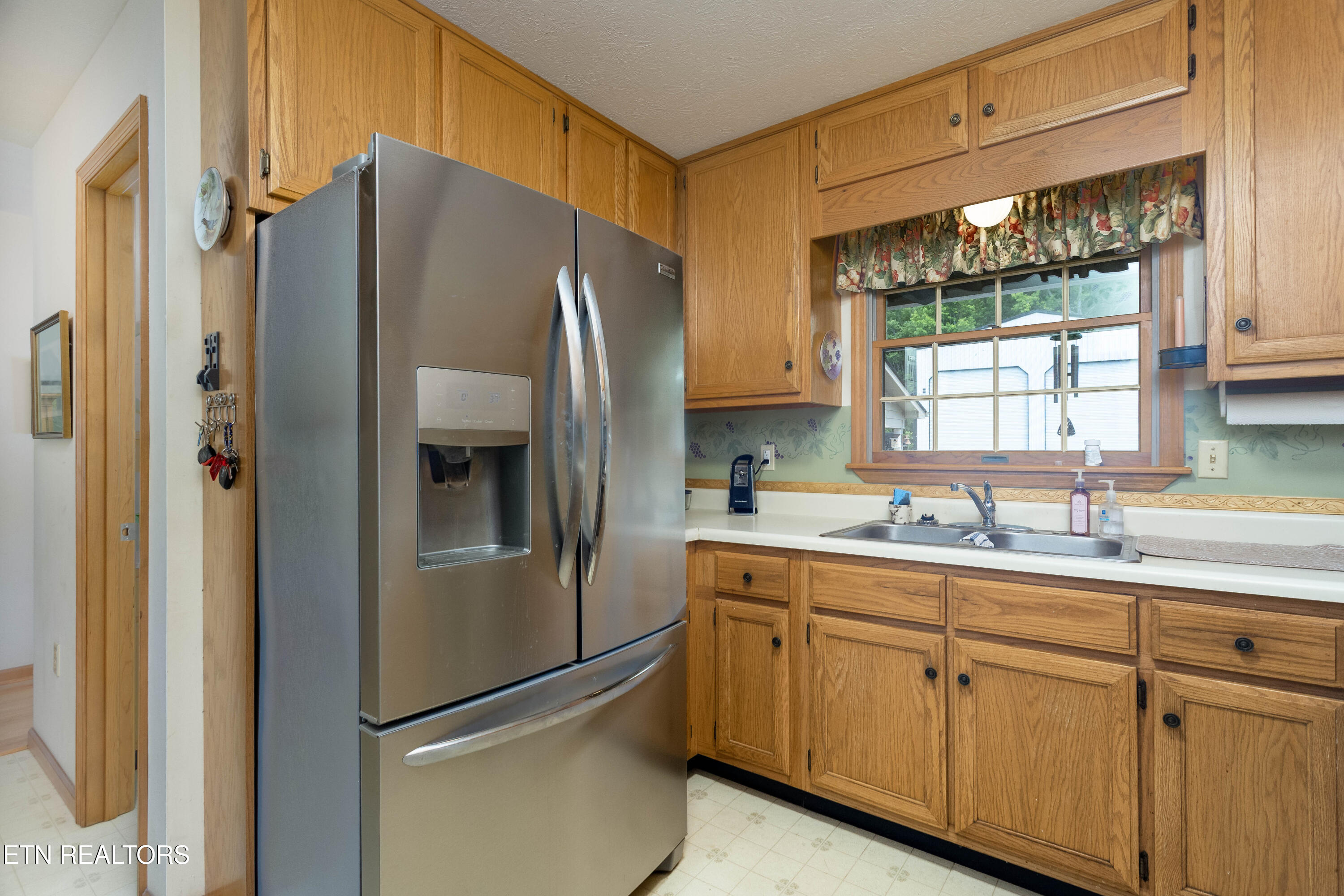 246 Howell Drive Spring City TN 37381