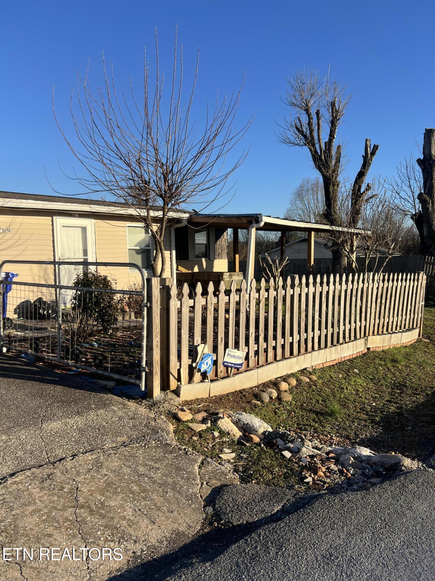 1029 Green Road Madisonville TN 37354