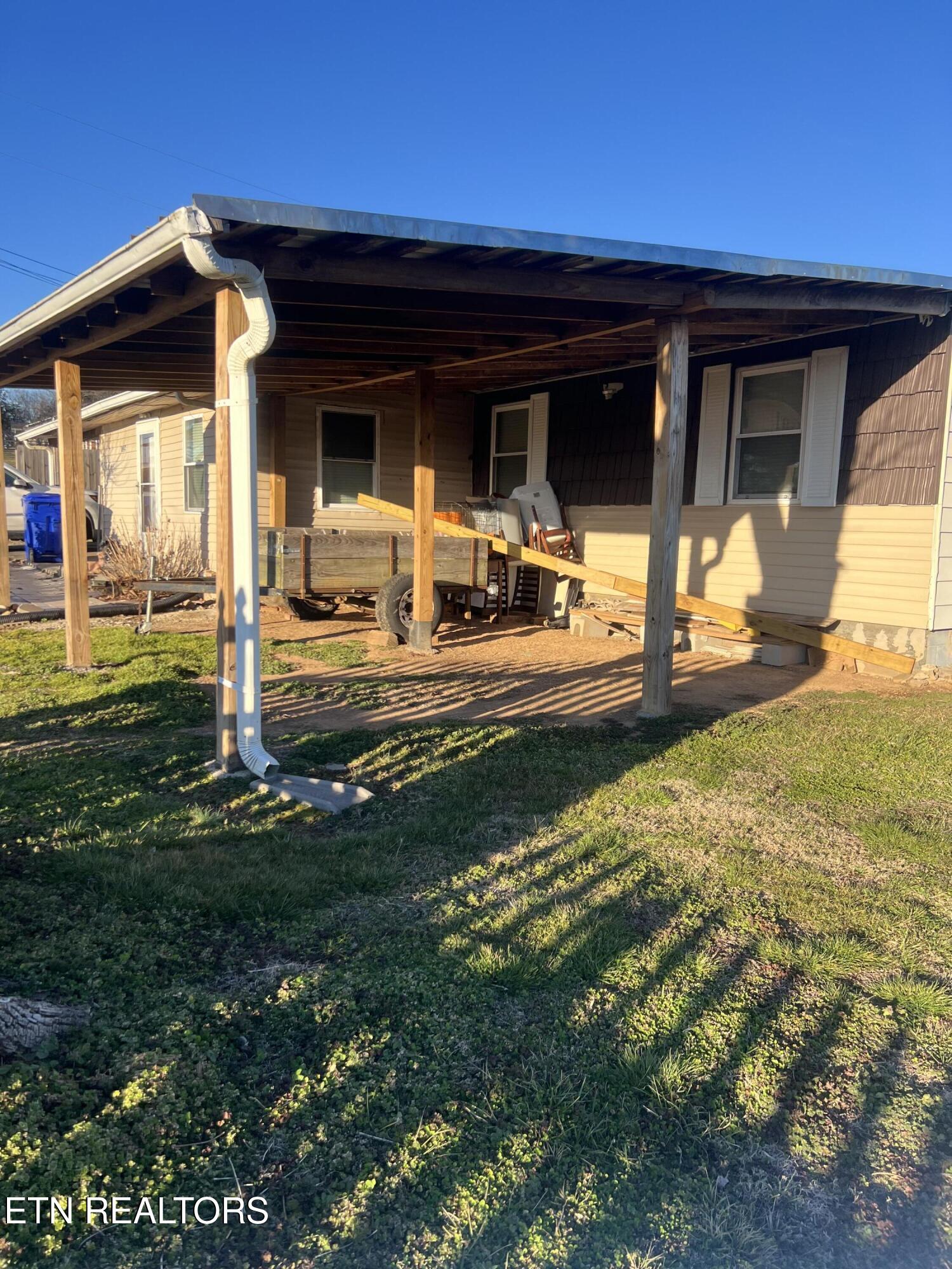 1029 Green Road Madisonville TN 37354