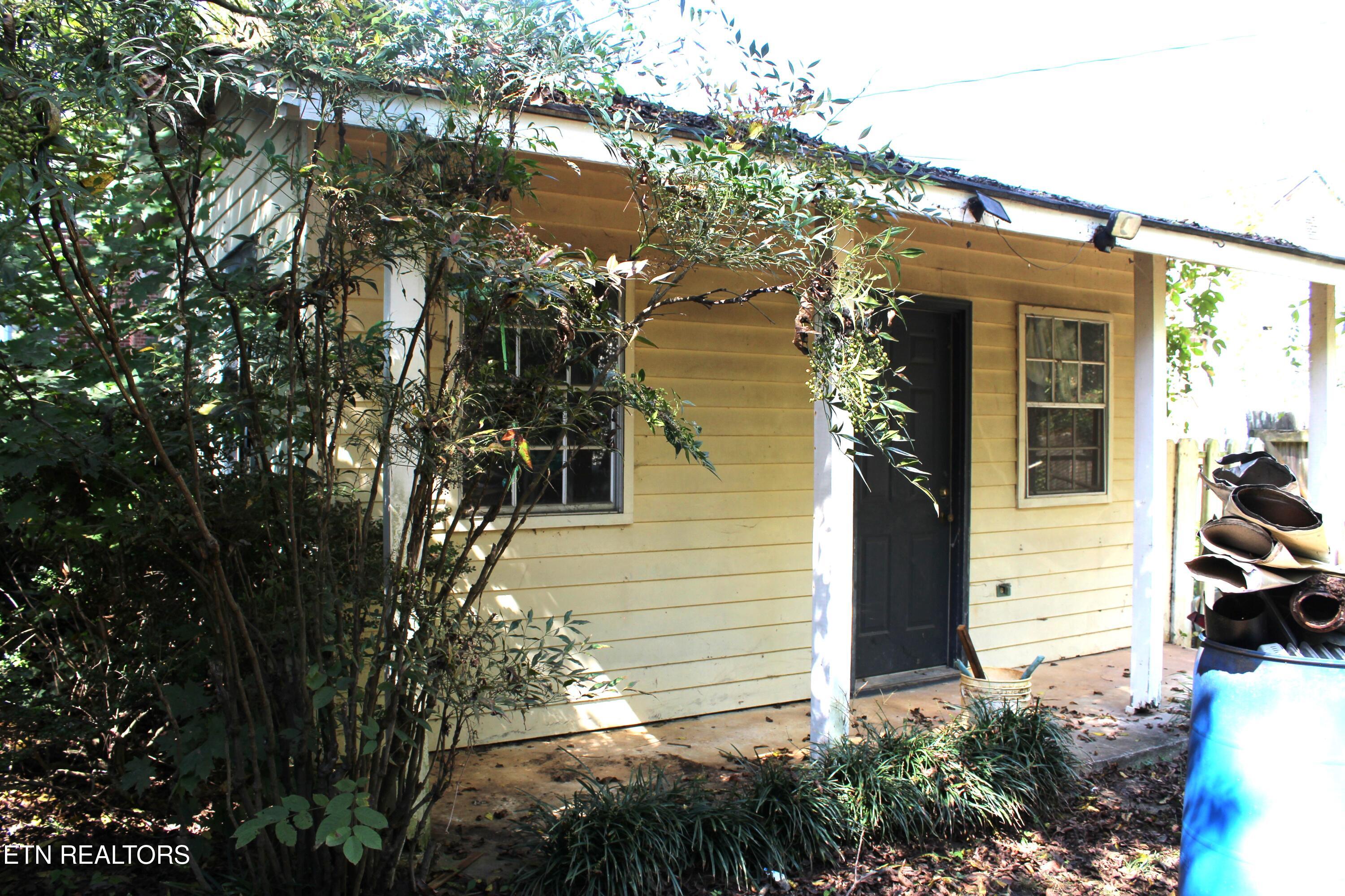 506 Wharf Street Loudon TN 37774